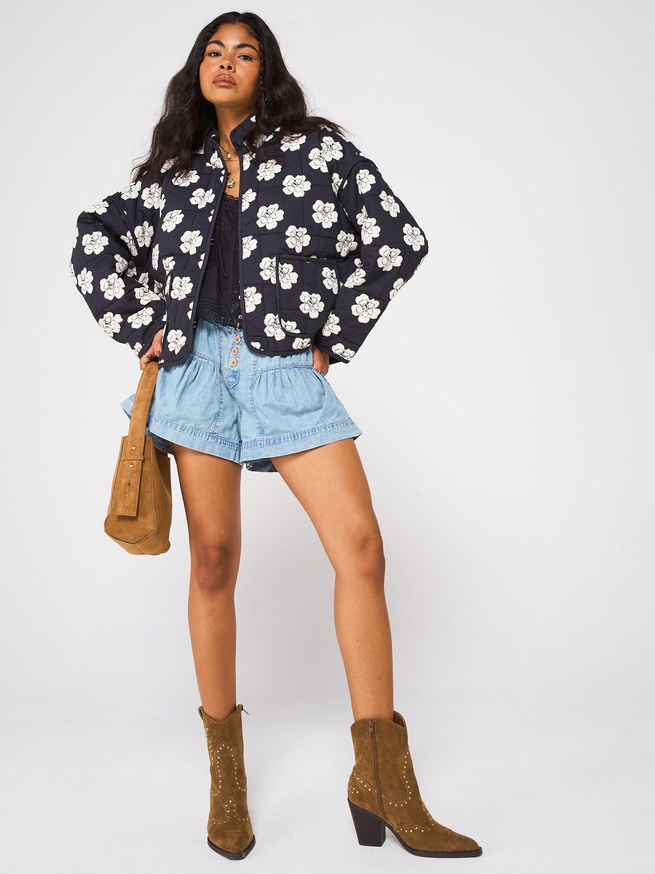 Image 3 of 6 of FREE PEOPLE Chloe Quilt Printed Jacket - Black