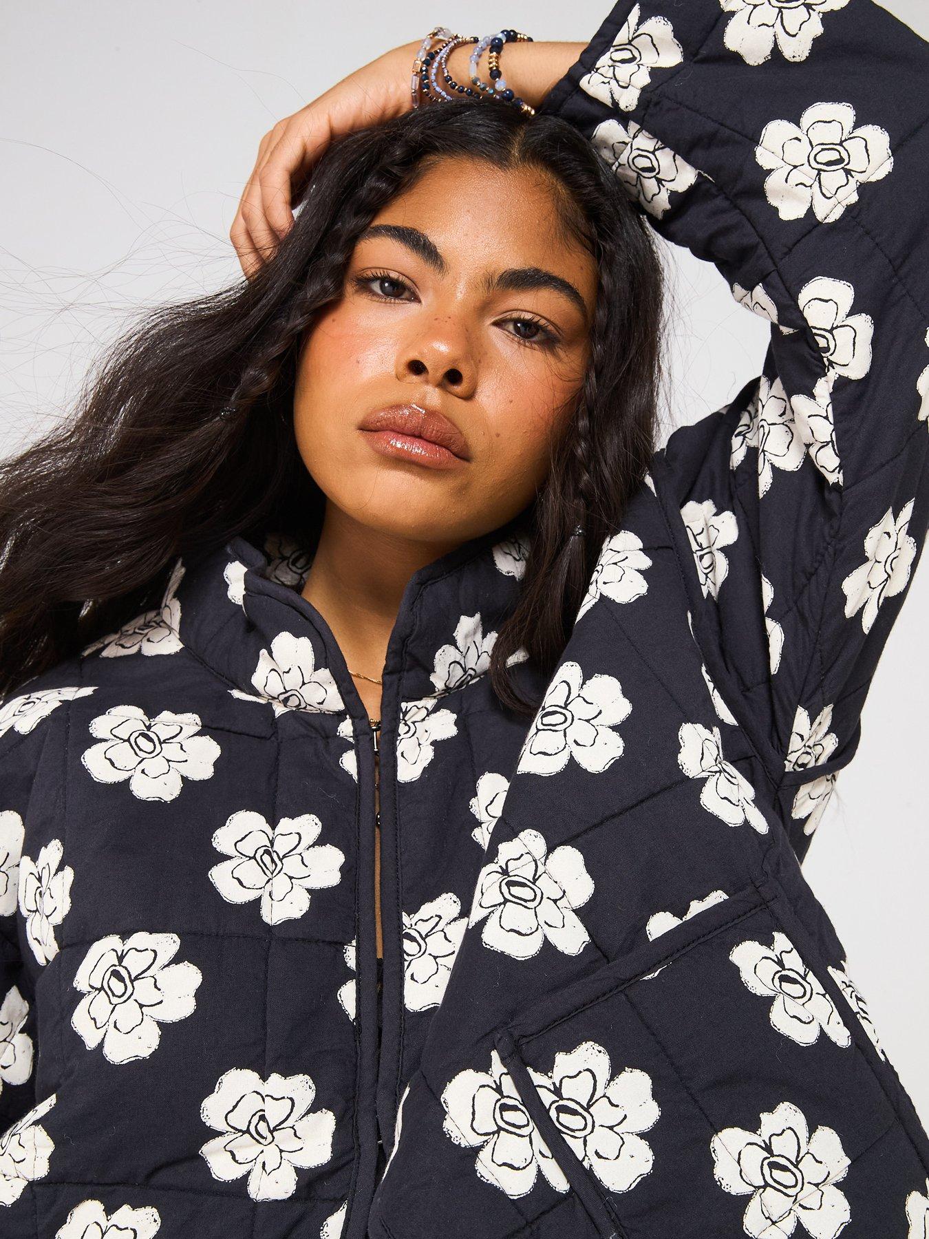 Image 6 of 6 of FREE PEOPLE Chloe Quilt Printed Jacket - Black