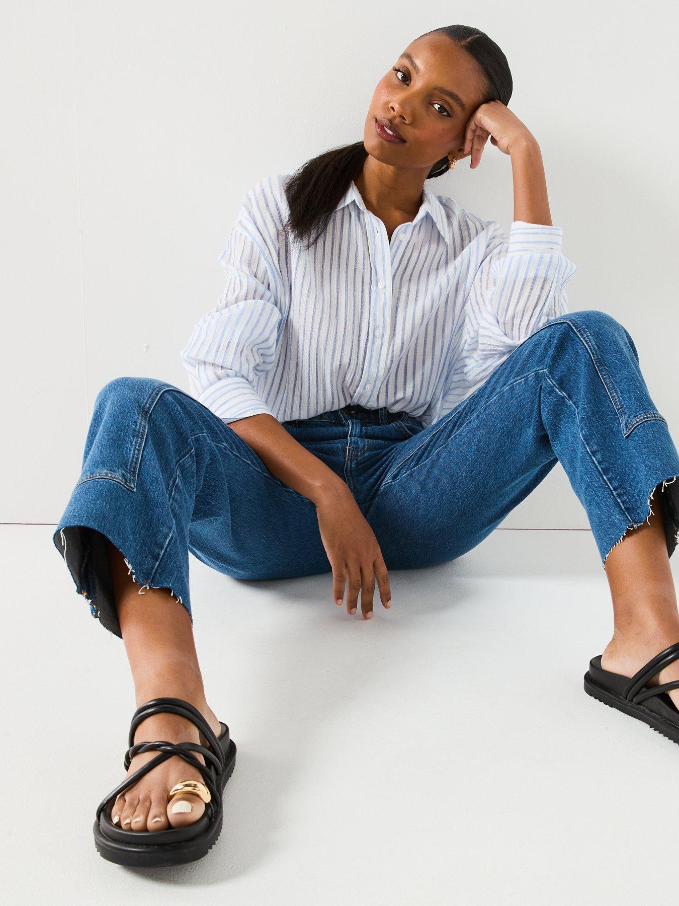 Image 4 of 6 of FREE PEOPLE Risk Taker Mid-Rise Straight Jeans - Dark Blue