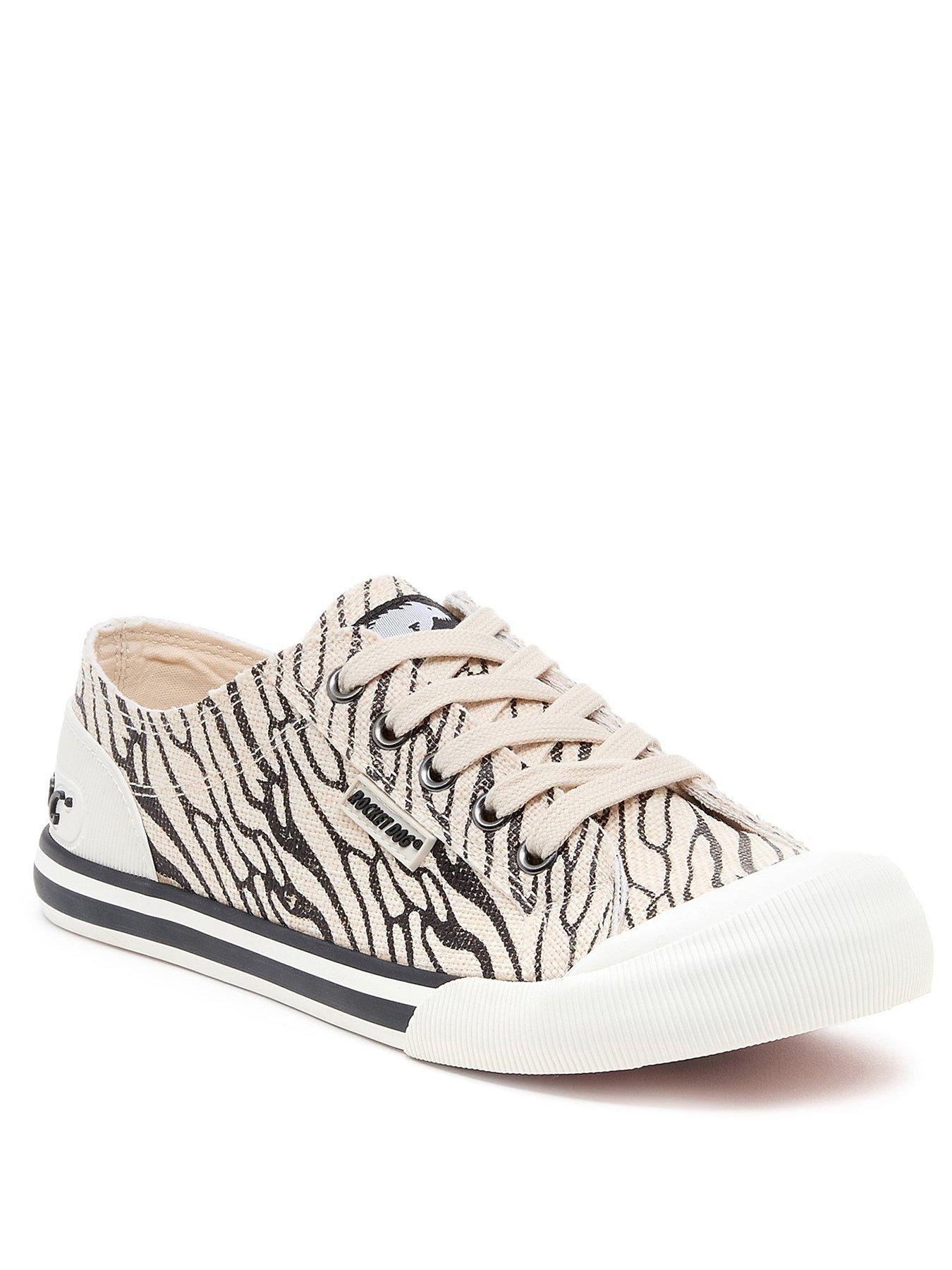 Image 2 of 7 of Rocket Dog Jazzin Wales Plimsoll - Black