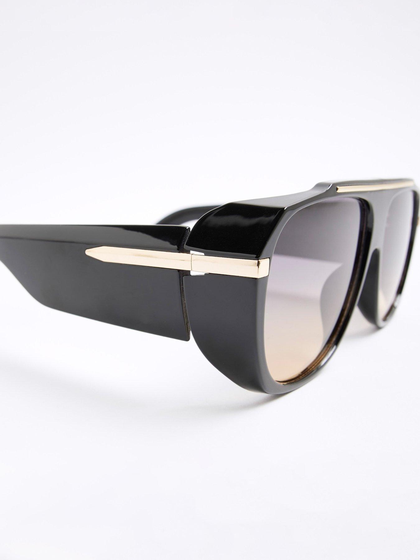 Image 4 of 4 of River Island Chunky Laddy Sunglasses - Black