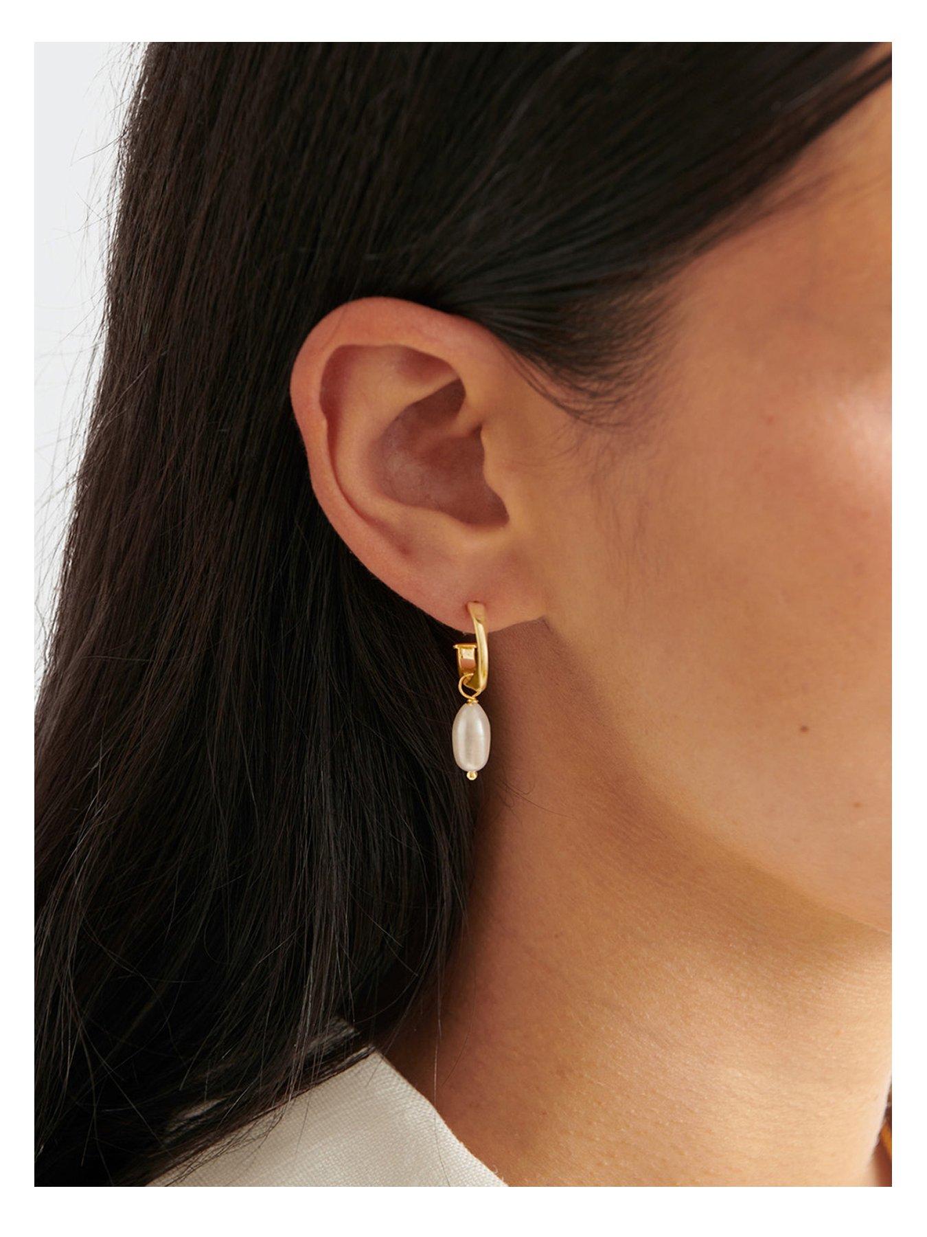 katie-loxton-pearl-lustre-waterproof-gold-hoop-earrings