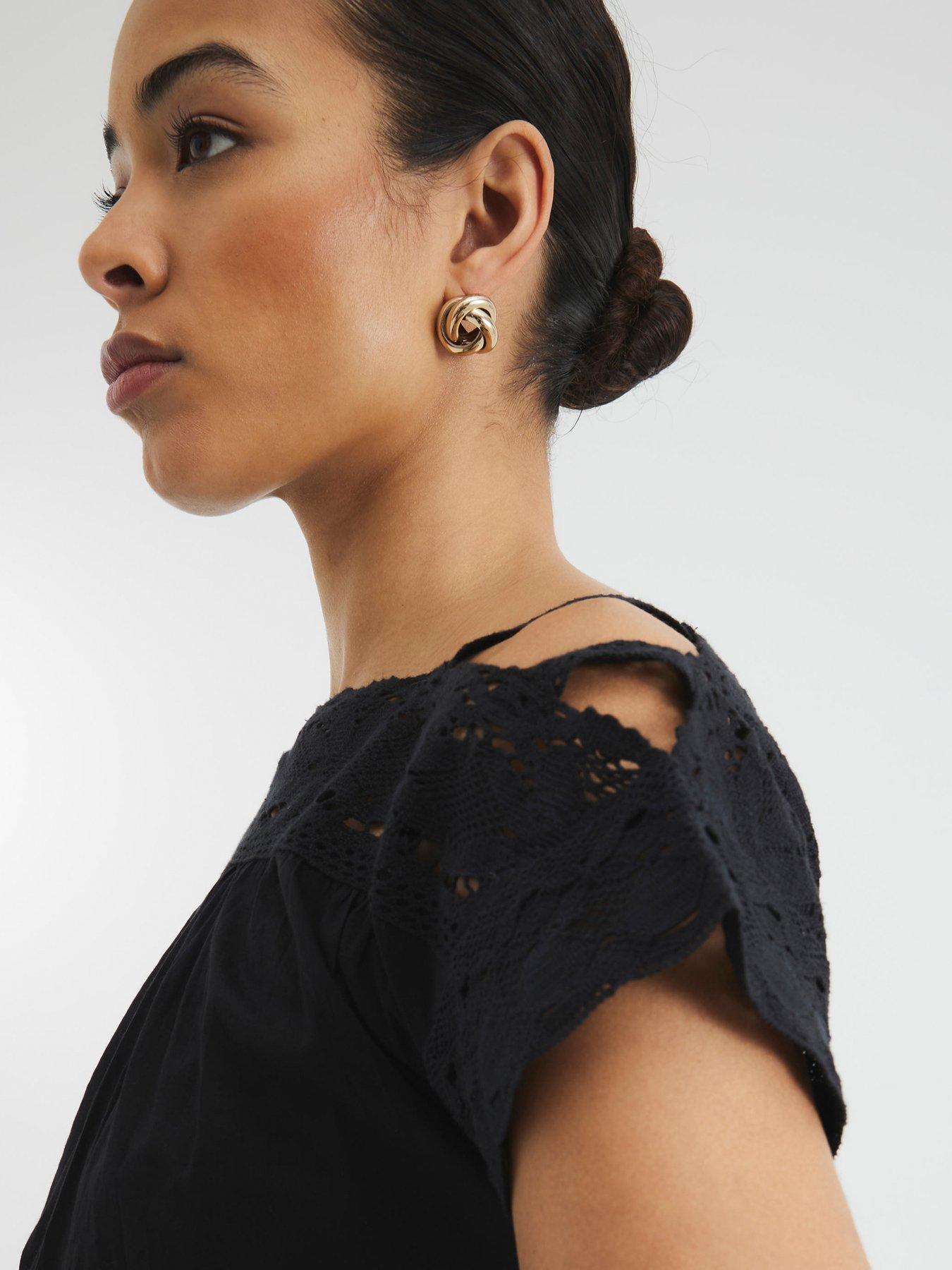 Image 4 of 4 of River Island Lace Mix Blouse - Black