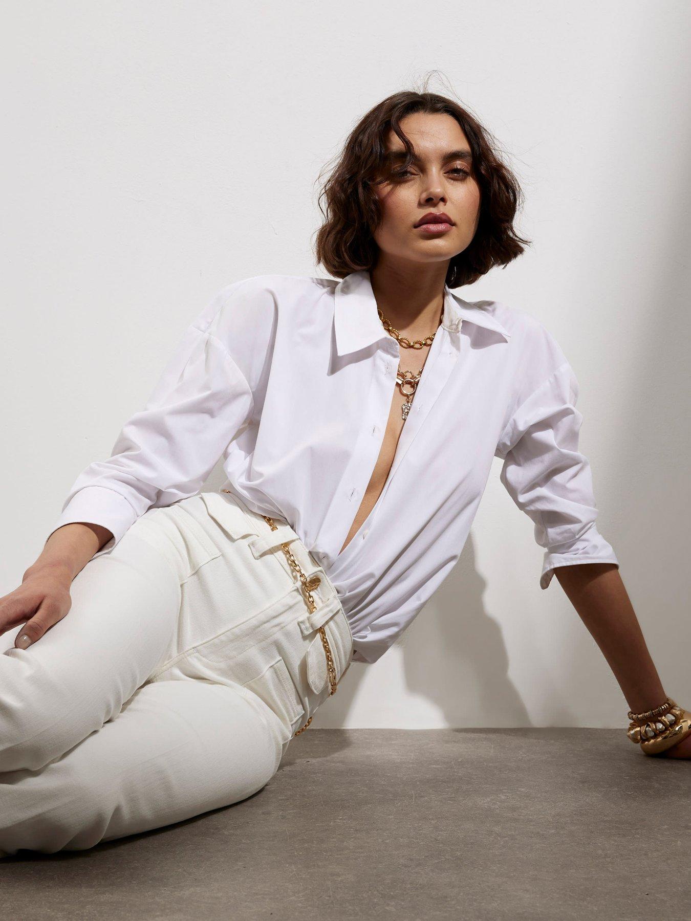 river-island-gold-belted-high-waist-flared-jean-whiteback