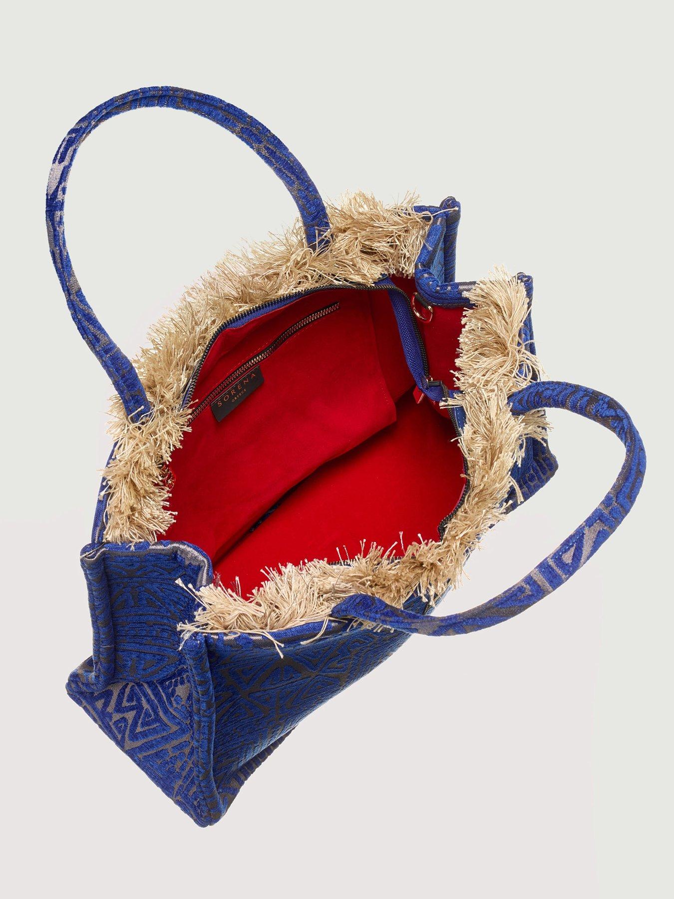sorena-poliaigos-big-tote-bag-blueoutfit
