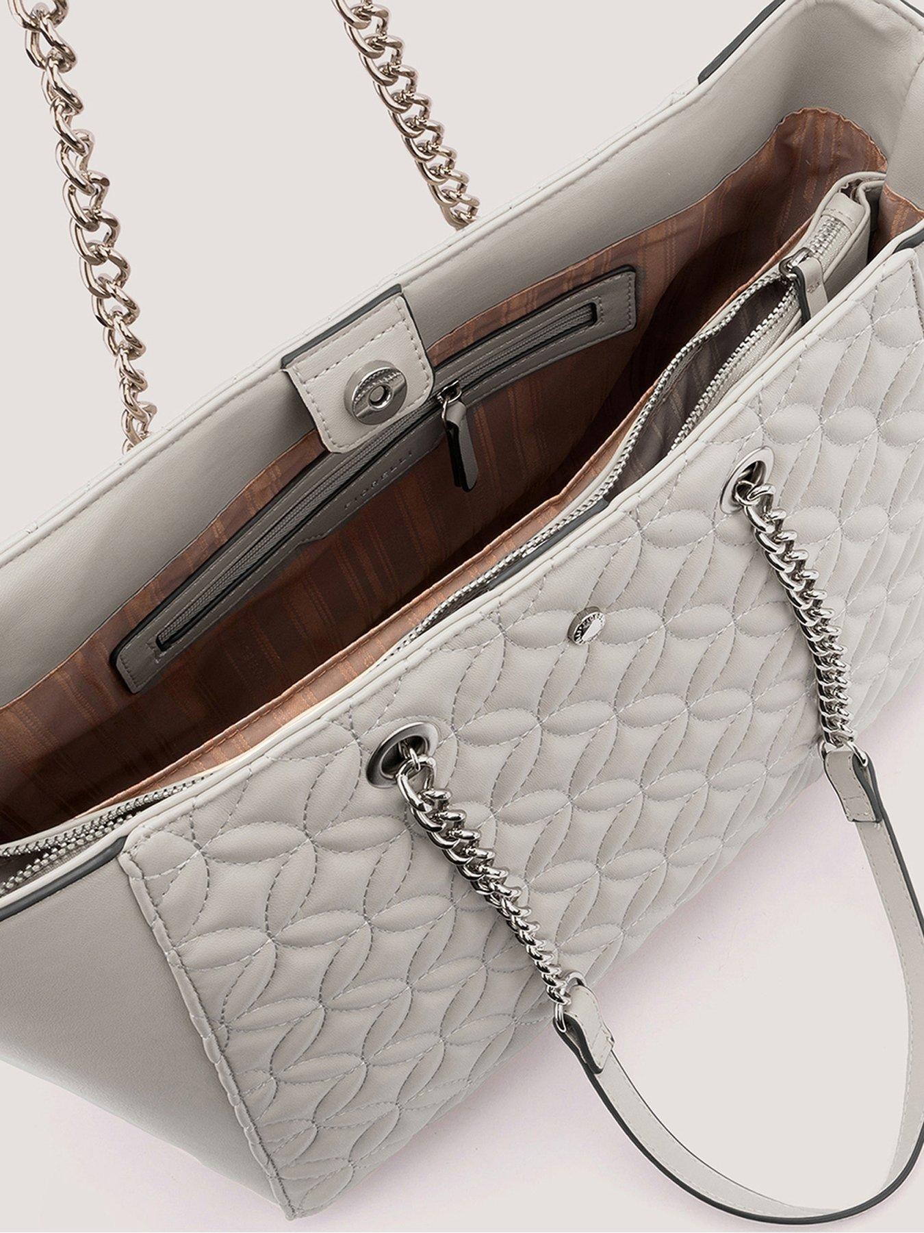 fiorelli-camillie-chain-shopper-tote-stone-quiltdetail