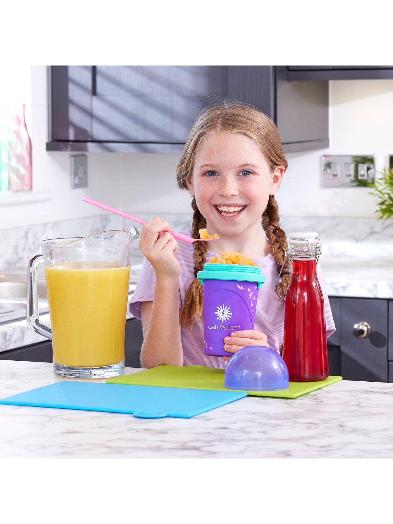 Image 5 of 8 of Chill Factor Slushy Maker Colour Shock - Power Purple