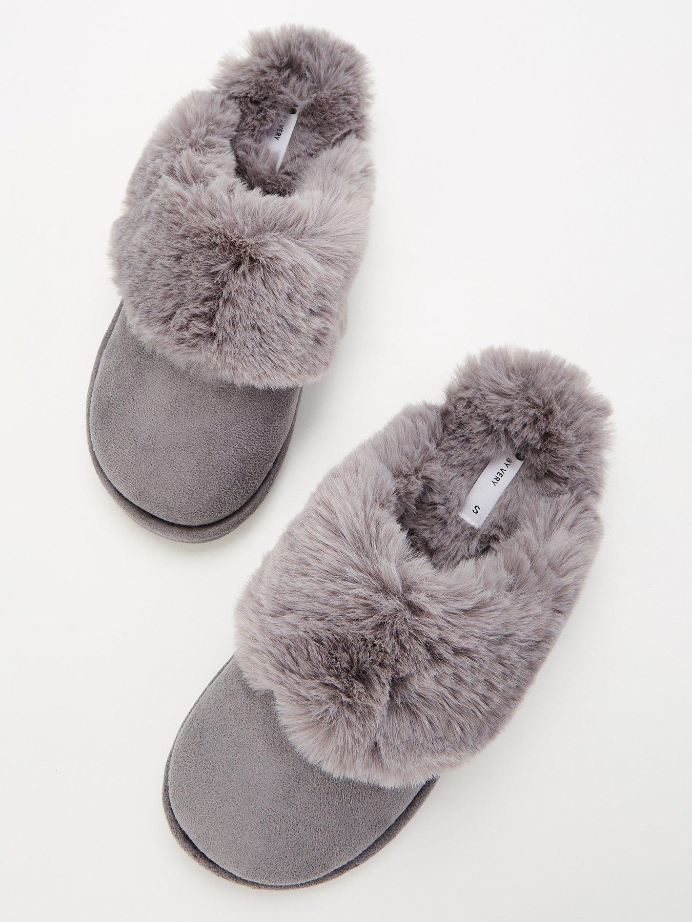 the-very-collection-mule-slippers-greyoutfit