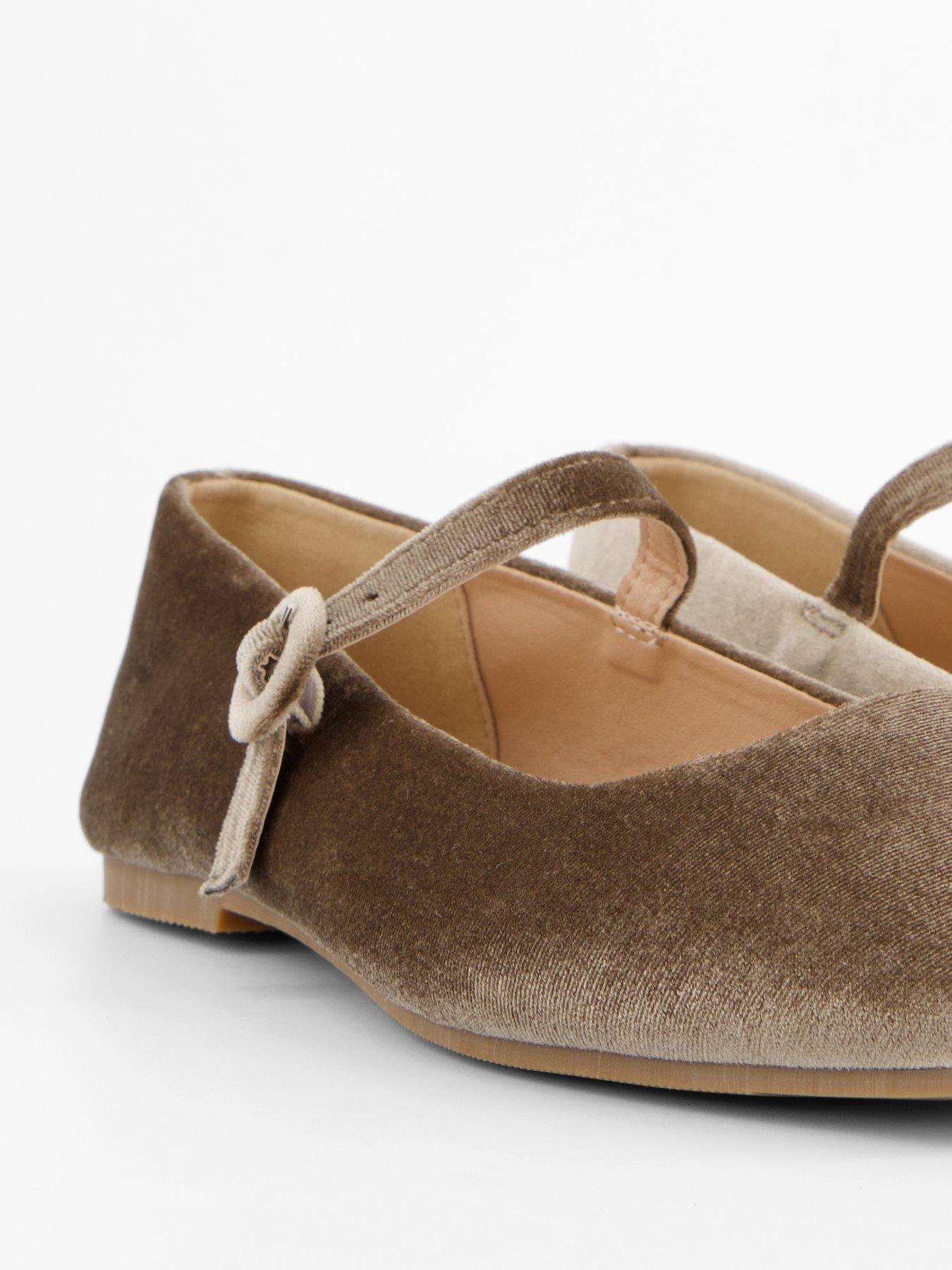 Image 6 of 7 of V by Very Wide Fit Velvet Ballet Pump - Beige