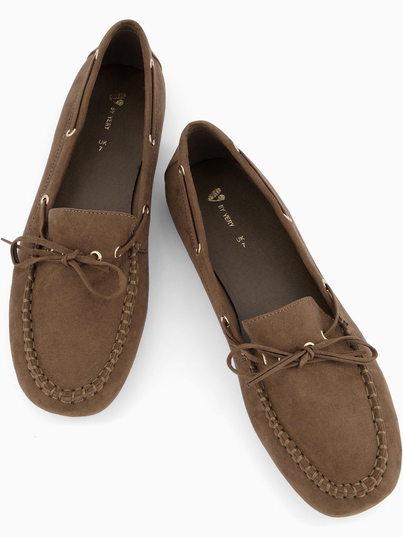 v-by-very-boat-shoes-khakidetail