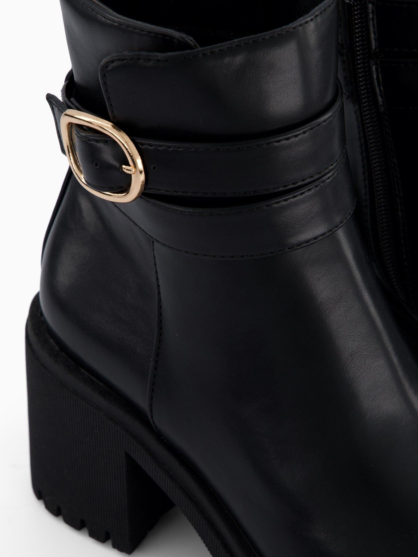 Image 5 of 7 of V by Very Wide Fit Block Heel Chunky Chelsea Ankle Boot - Black