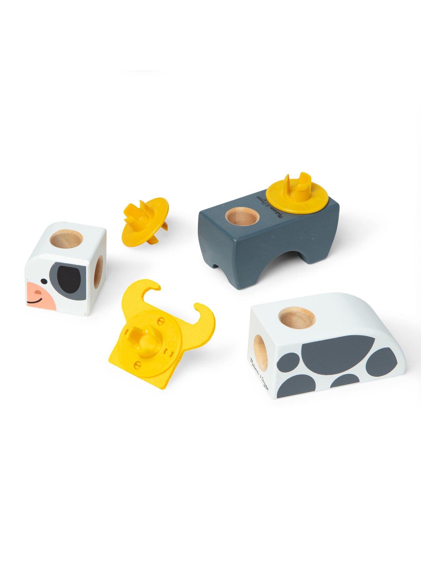 melissa-doug-blockables-farmoutfit