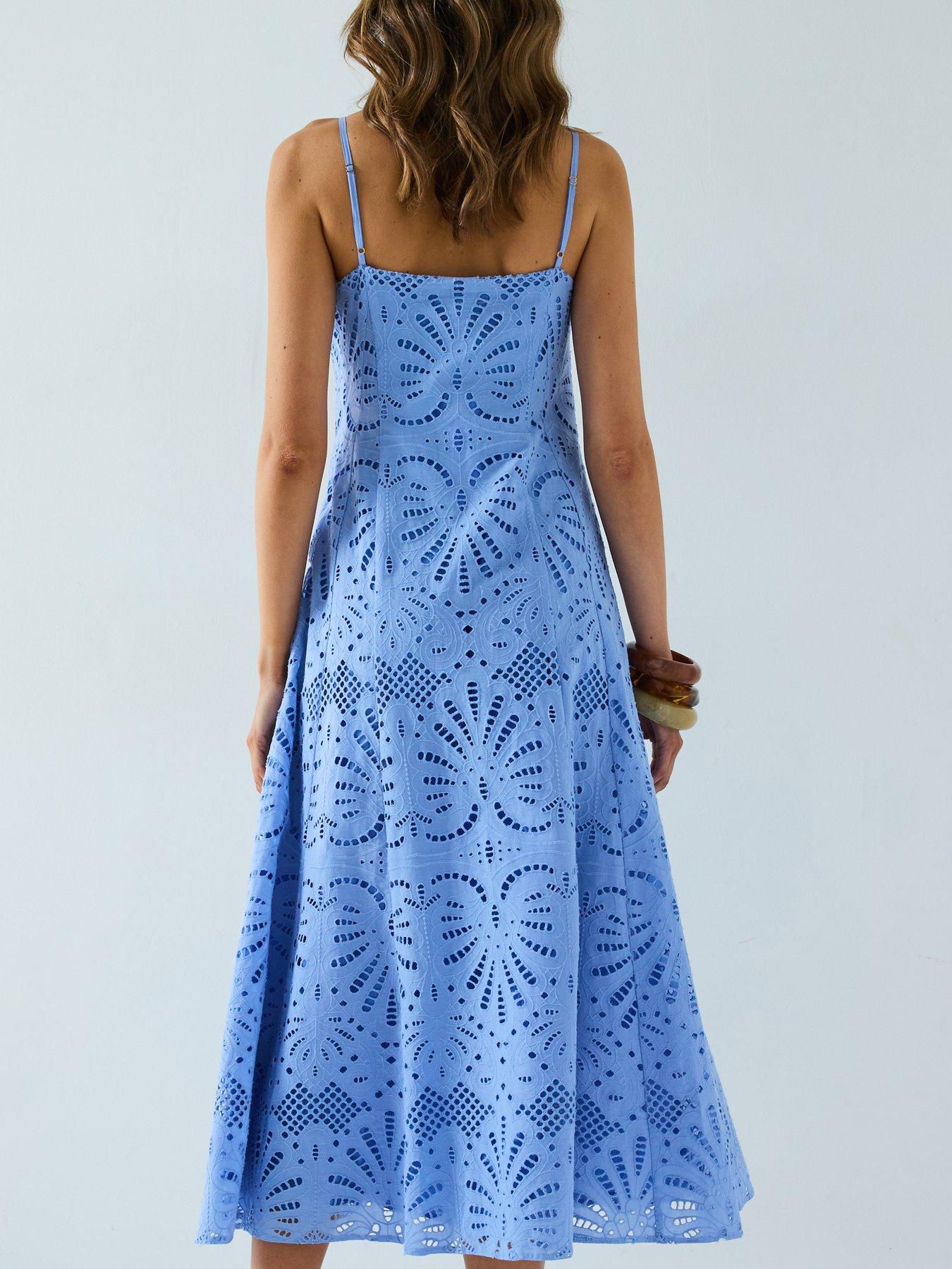 forever-new-molly-embroidered-midi-bluedetail