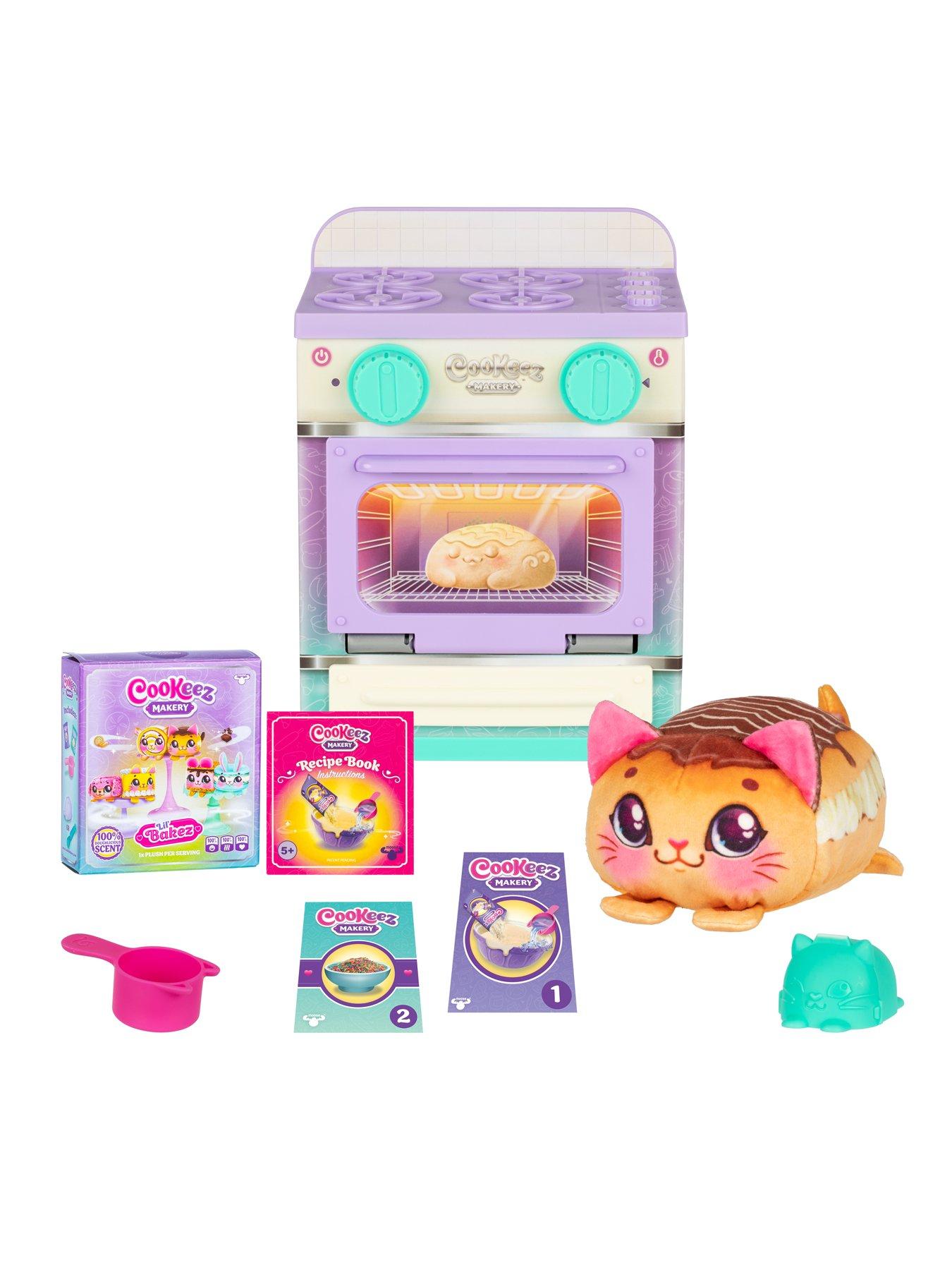 Image 3 of 7 of Cookeez Makery Lil Bakez Mix &amp; Make a Surprise Bake.