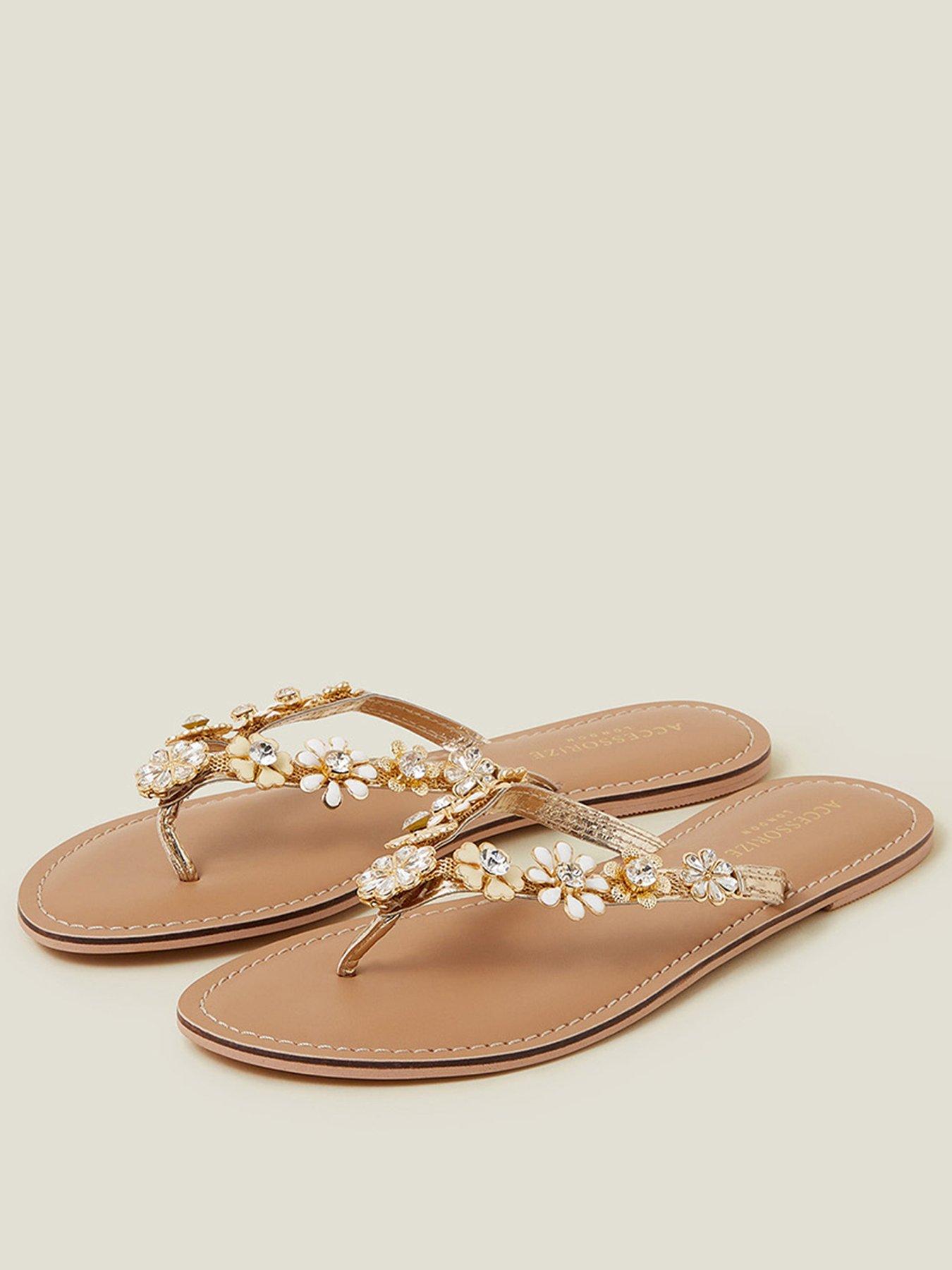 accessorize-diamante-flower-flip-flop-sandals-goldstillFront