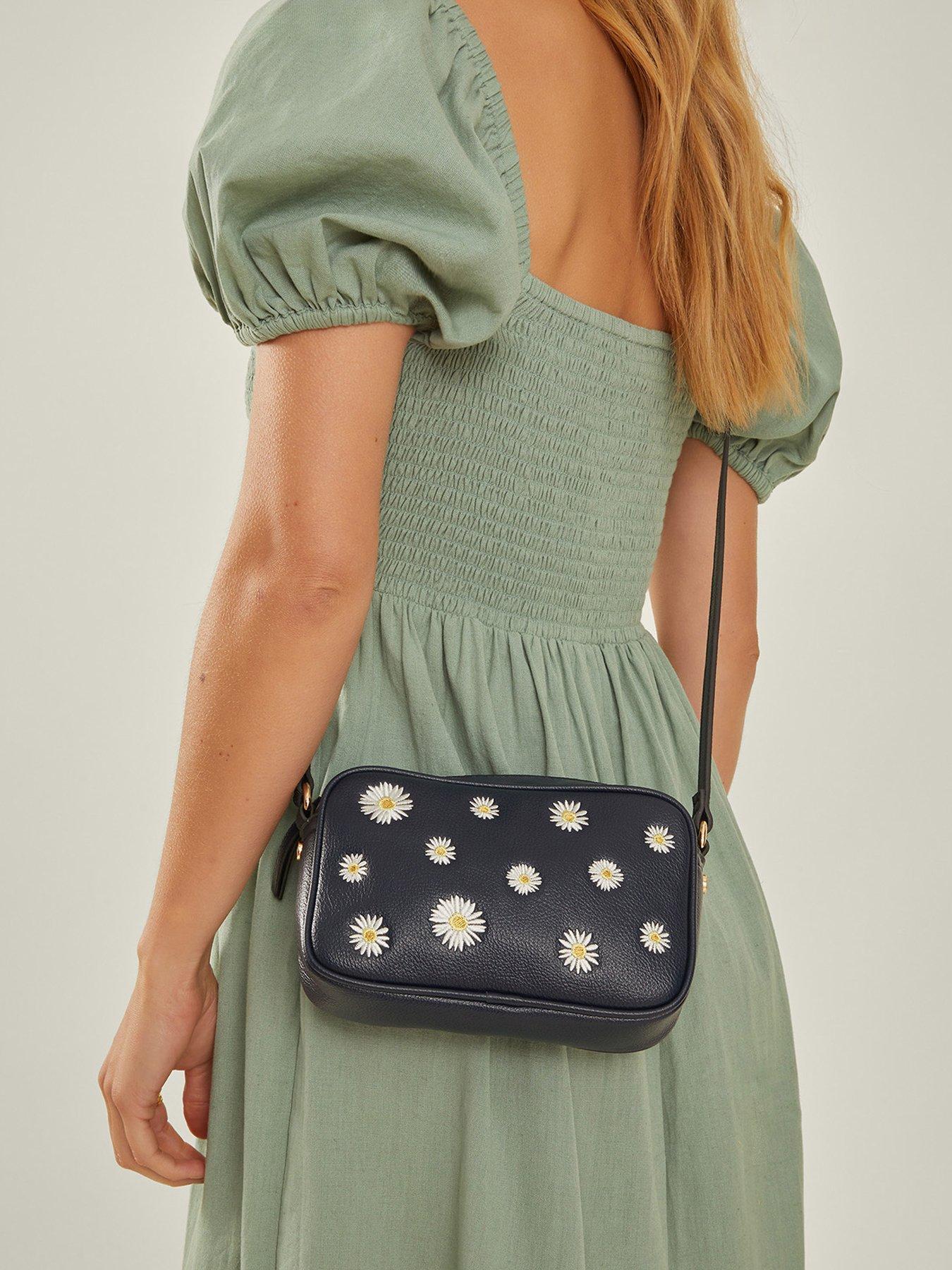 accessorize-daisy-cross-body-navystillFront