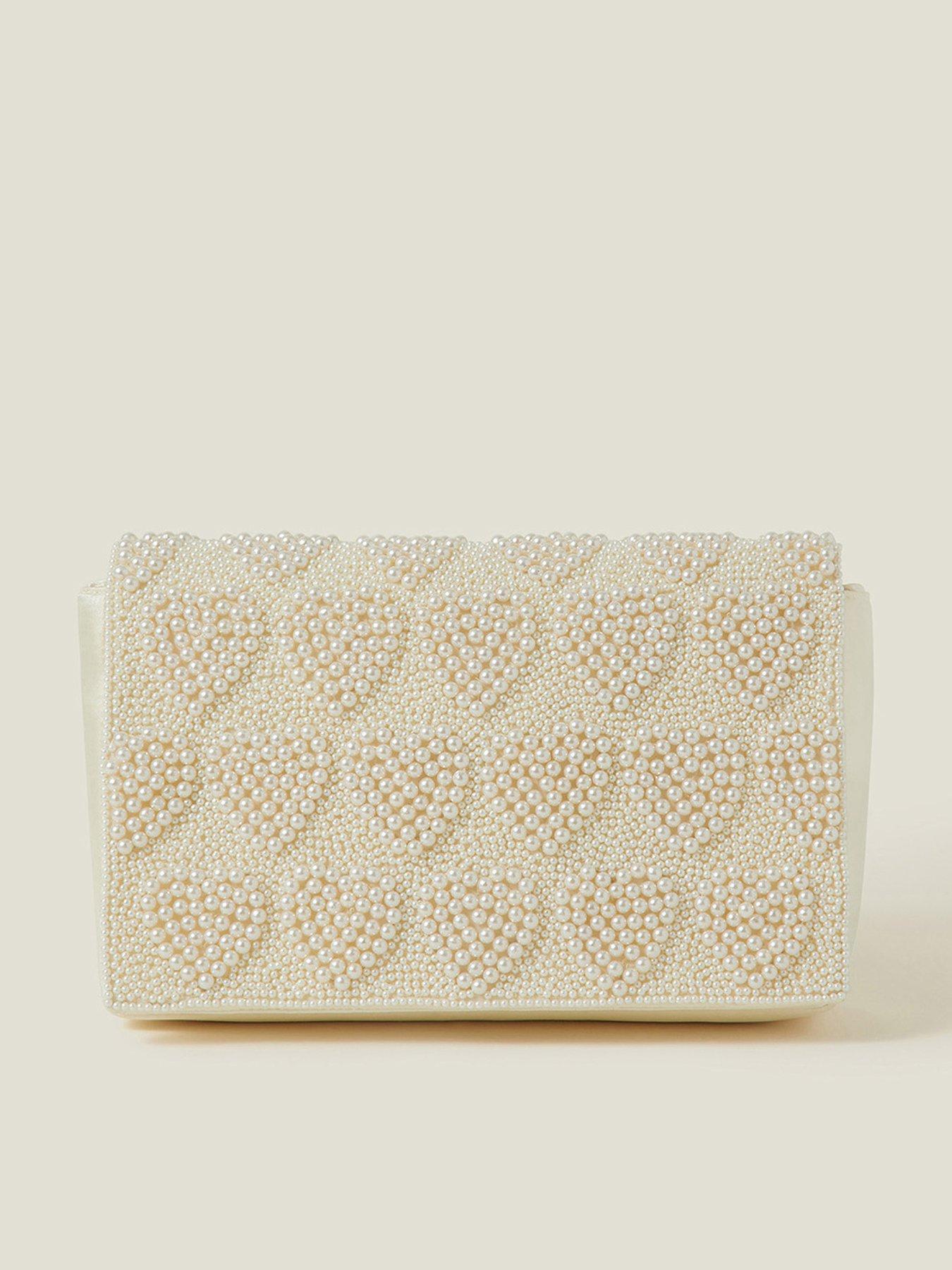 accessorize-bridal-heart-pearl-clutch-ivory