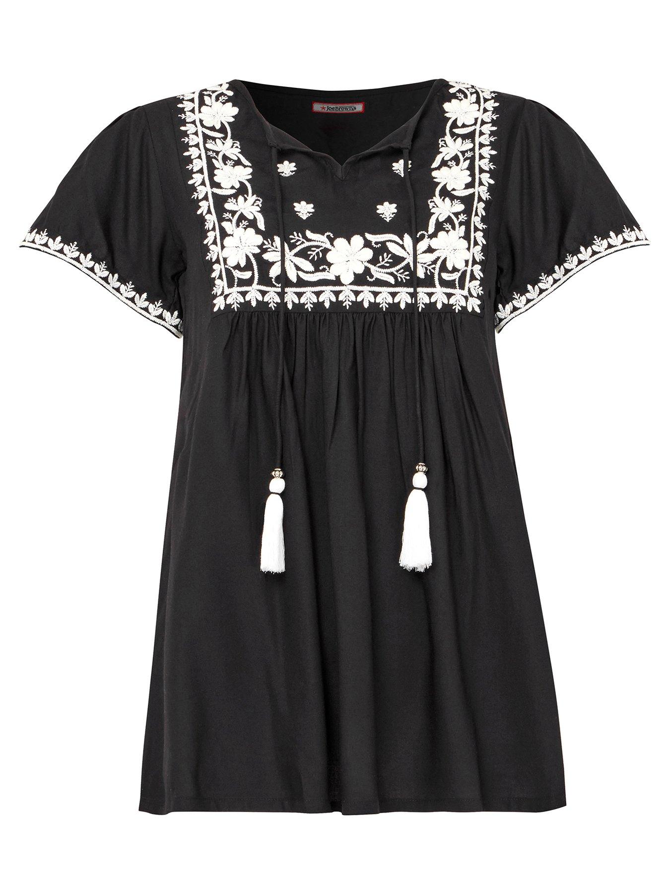 joe-browns-rowena-embroidered-top-blackdetail
