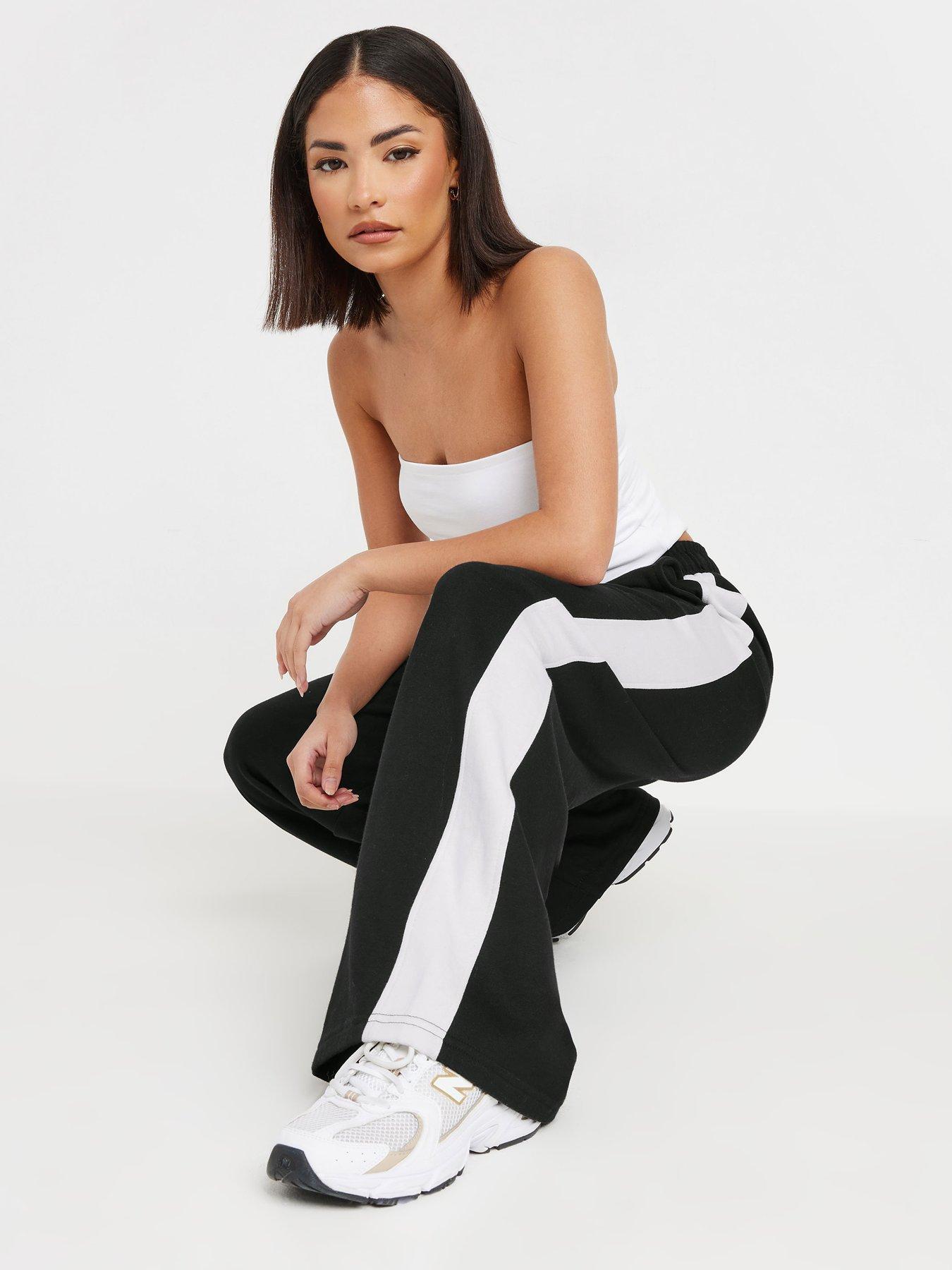 pixiegirl-side-stripe-joggers-blackoutfit