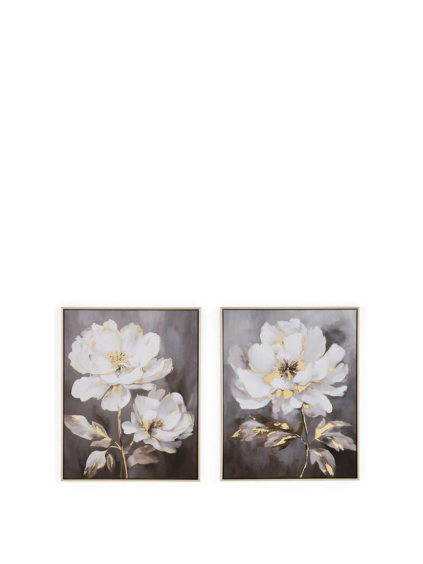 Image 2 of 6 of The Very Collection Set of 2 Printed White Flower Capped Canvas with Gold Foil 40x50cm - FSC&reg; Certified