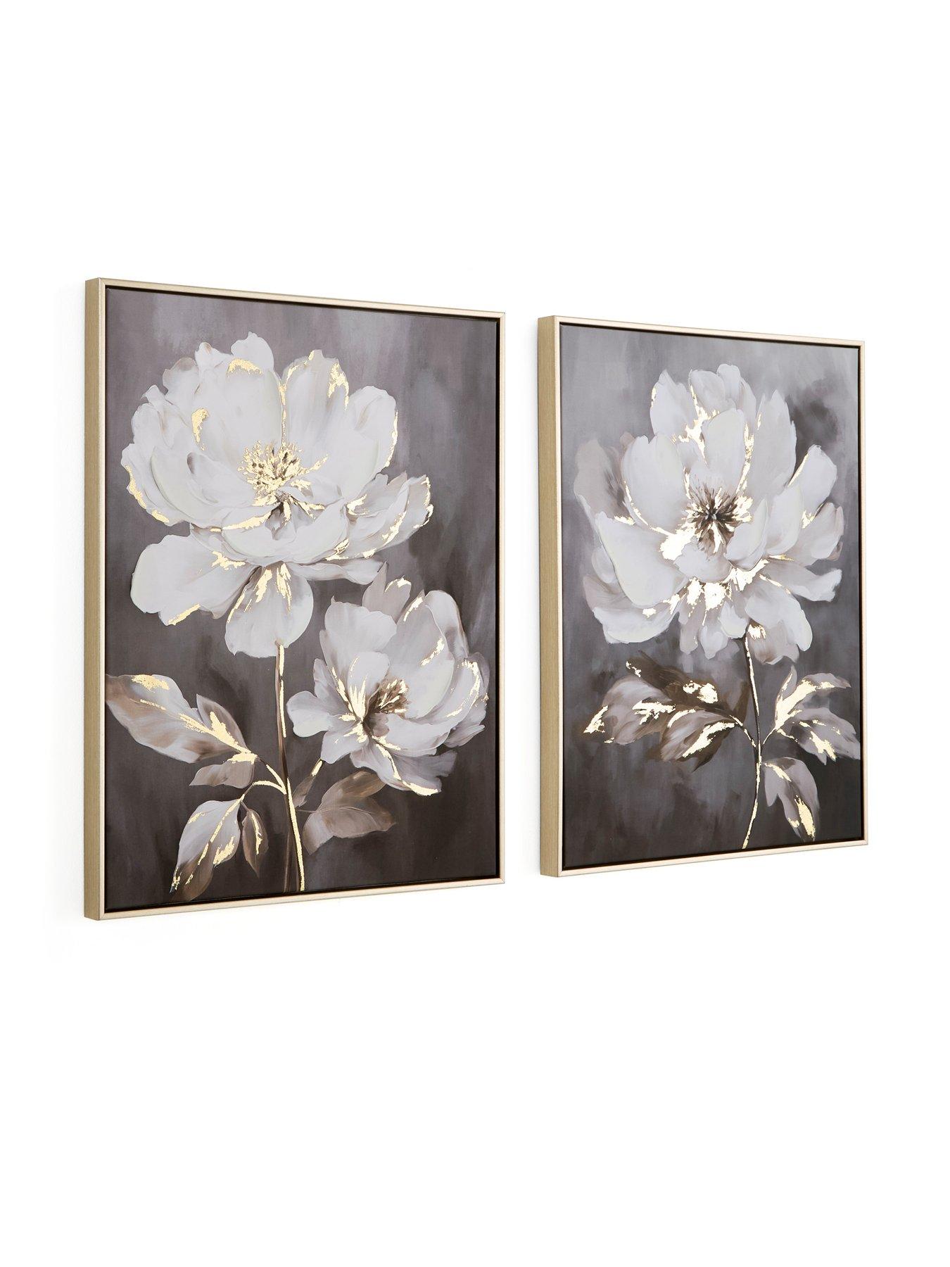 Image 3 of 6 of The Very Collection Set of 2 Printed White Flower Capped Canvas with Gold Foil 40x50cm - FSC&reg; Certified