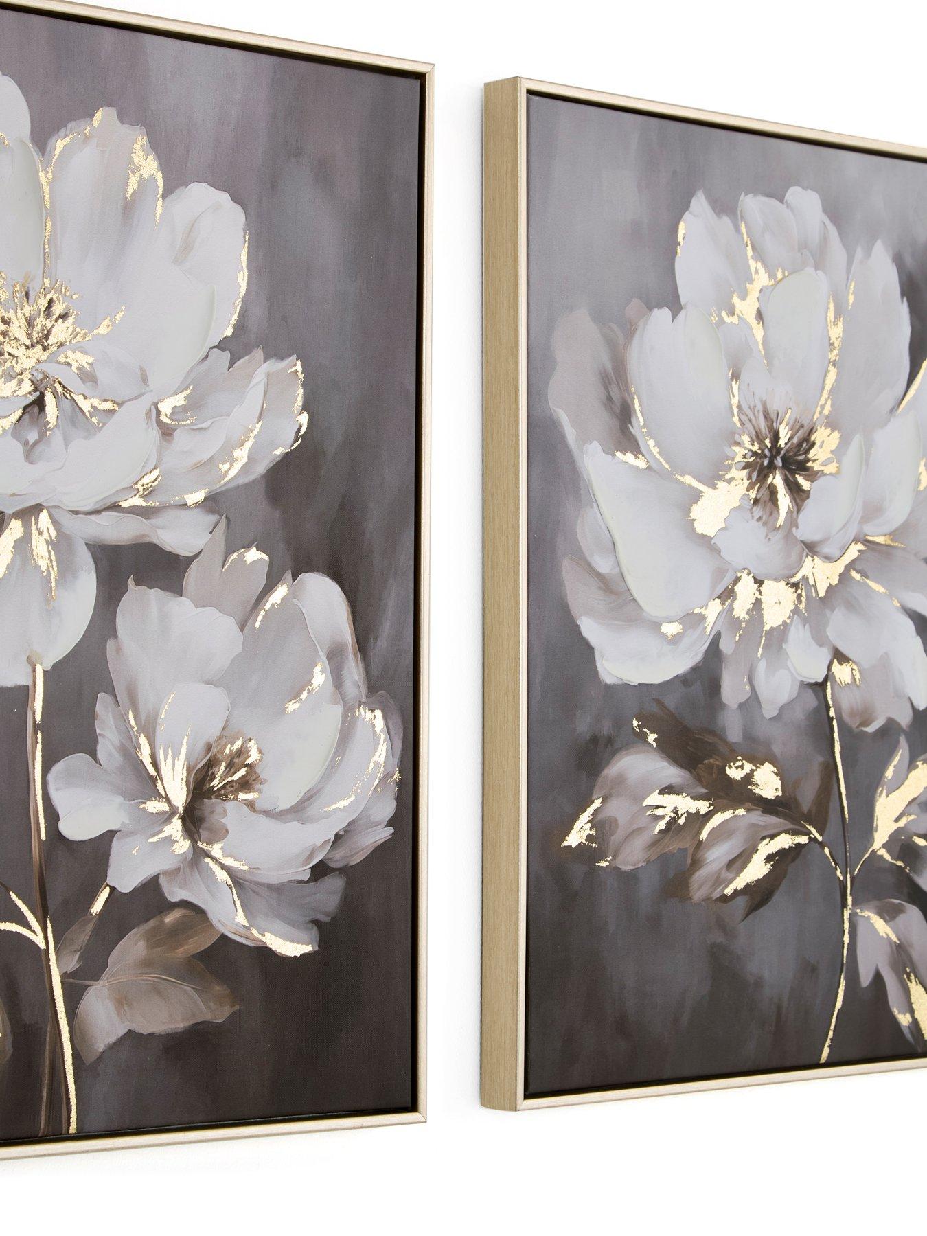 Image 5 of 6 of The Very Collection Set of 2 Printed White Flower Capped Canvas with Gold Foil 40x50cm - FSC&reg; Certified