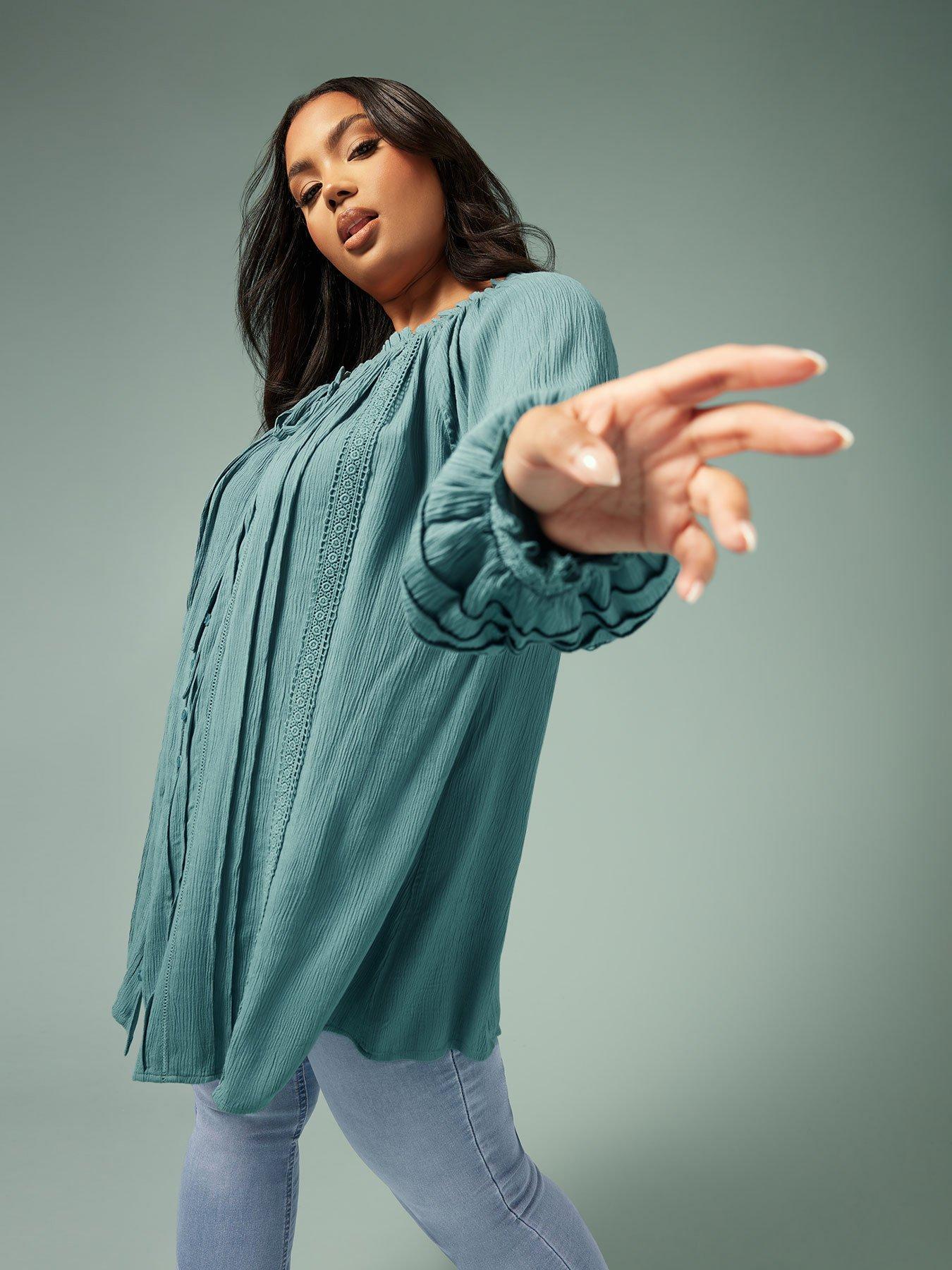 Image 2 of 3 of Yours Curve Boho Pintuck Blouse - Blue