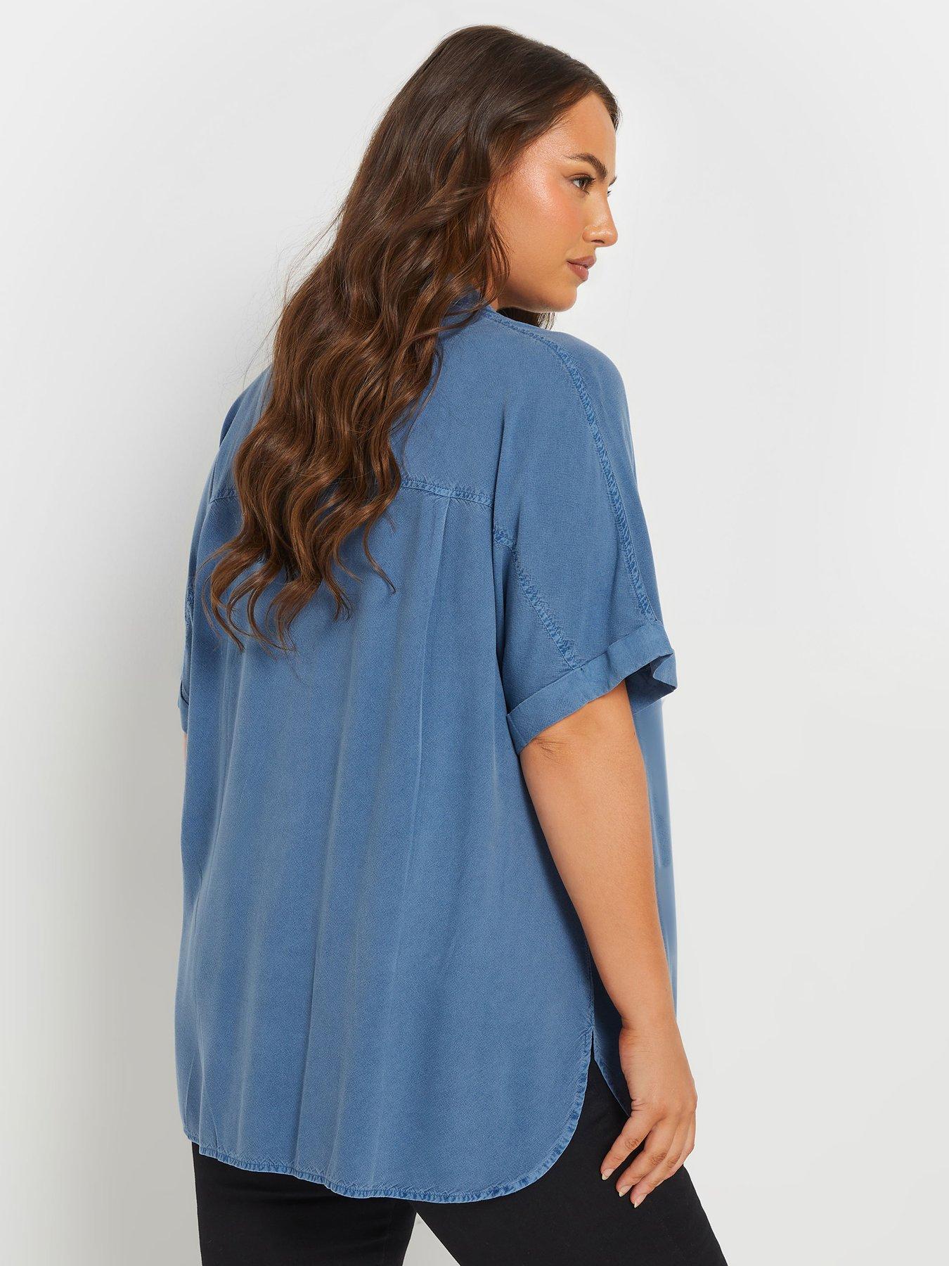 Image 2 of 4 of Yours Curve Short Sleeve Chambray Shirt - Blue