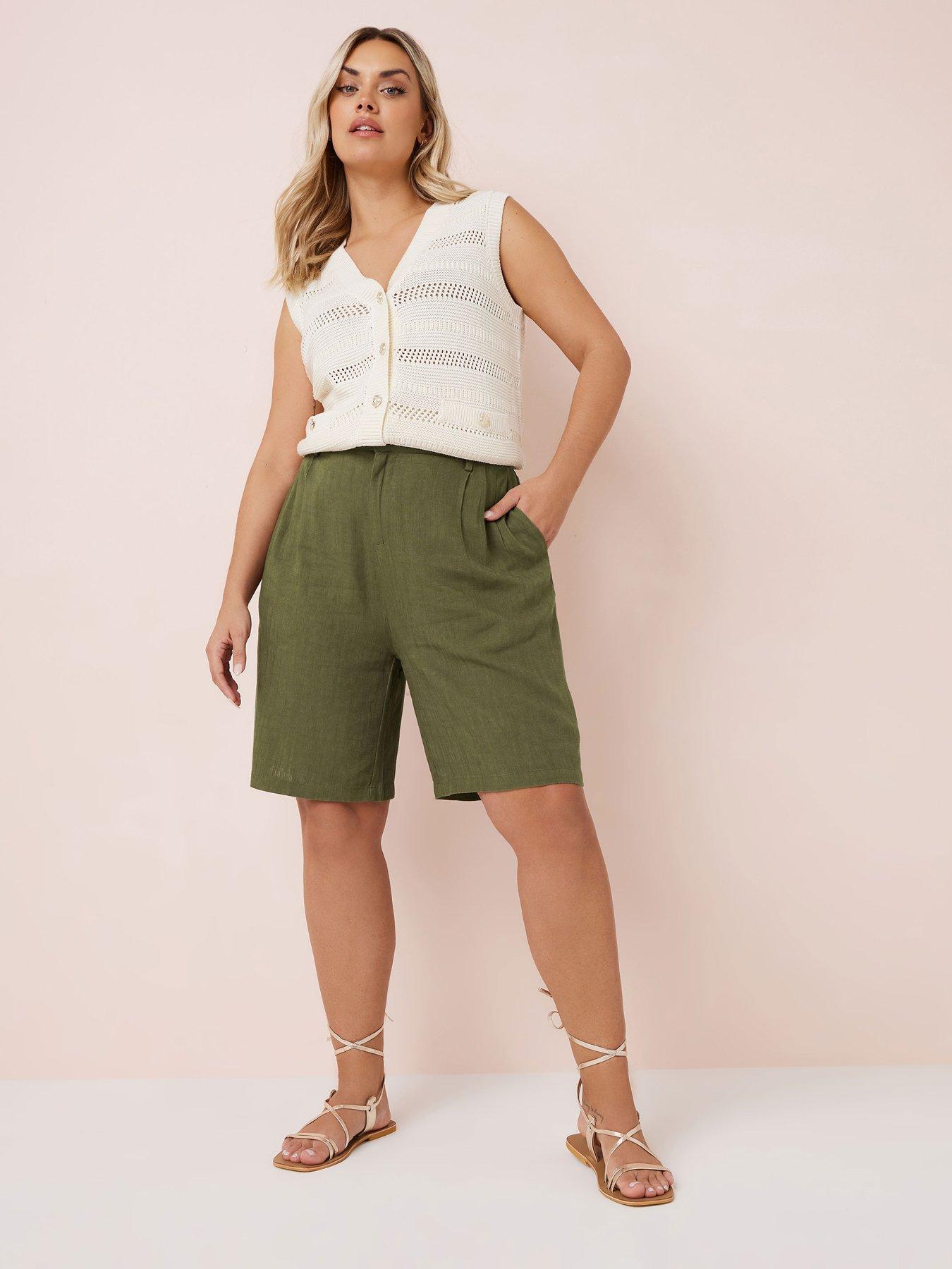 yours-curve-linen-bermuda-short-greenback