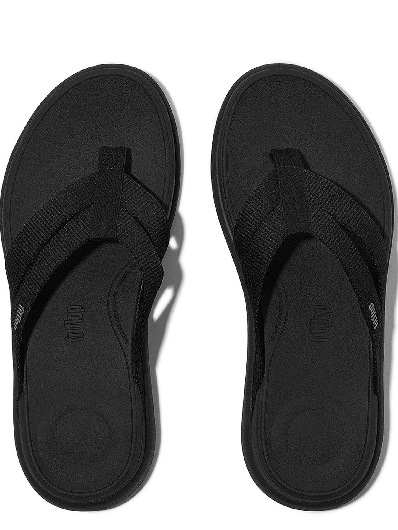 fitflop-f-mode-go-webbing-flatform-strappy-flip-flops-blackoutfit