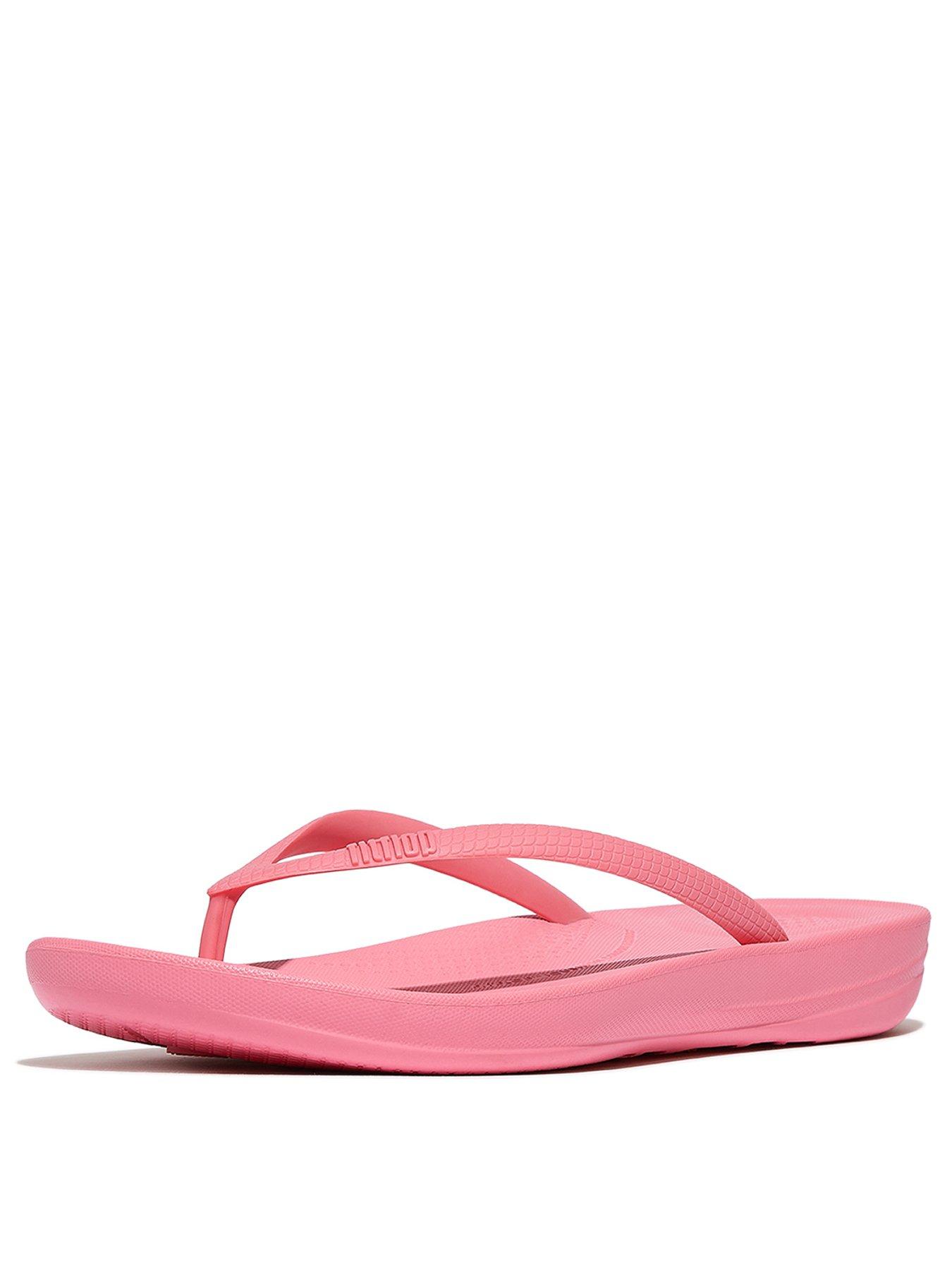 fitflop-iqushion-ergonomic-flip-flops-pink-perfectstillFront