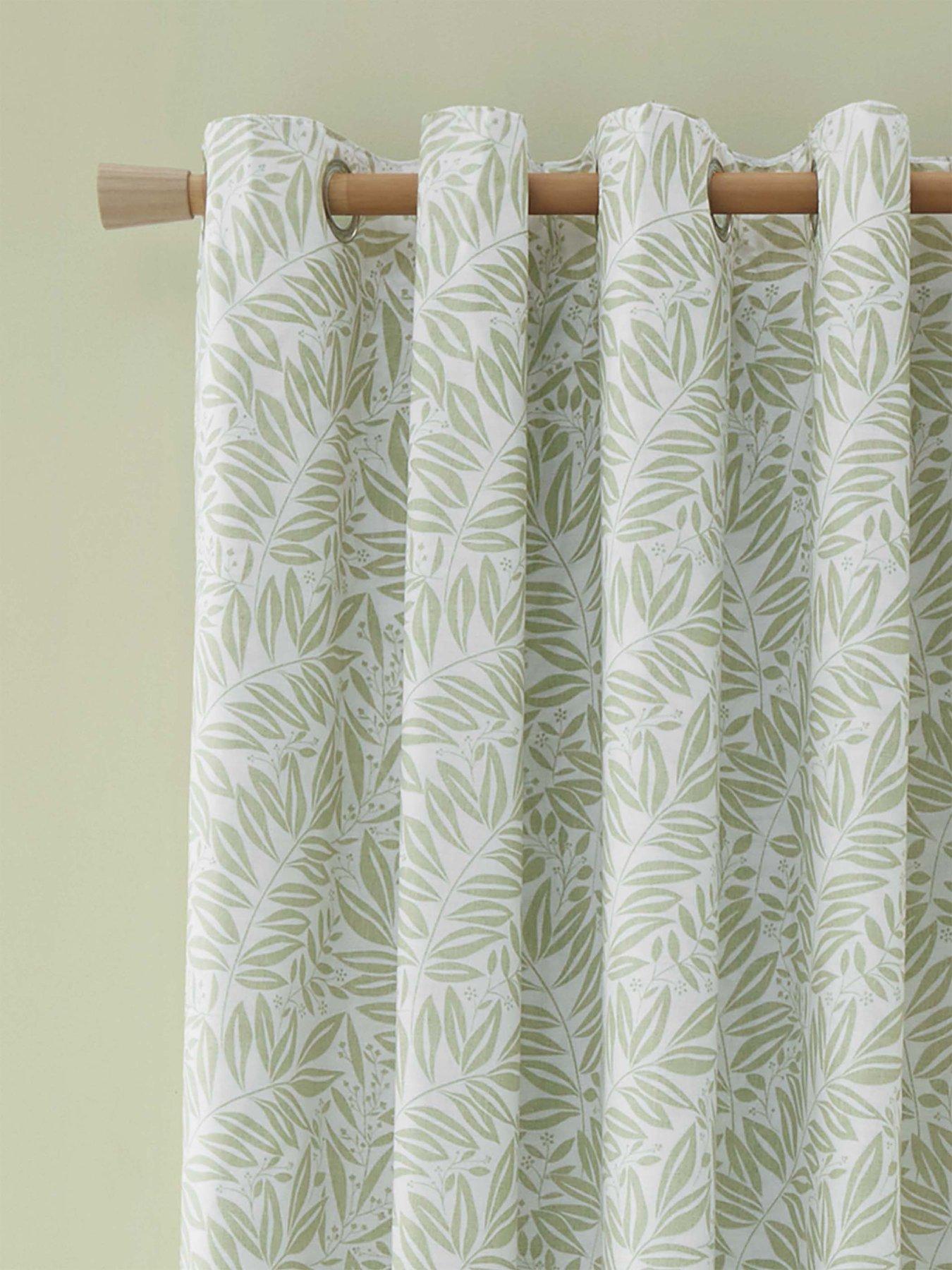 Image 4 of 5 of Catherine Lansfield Sorrel Leaf Reversible Eyelet Curtains 66x90 Inch Green