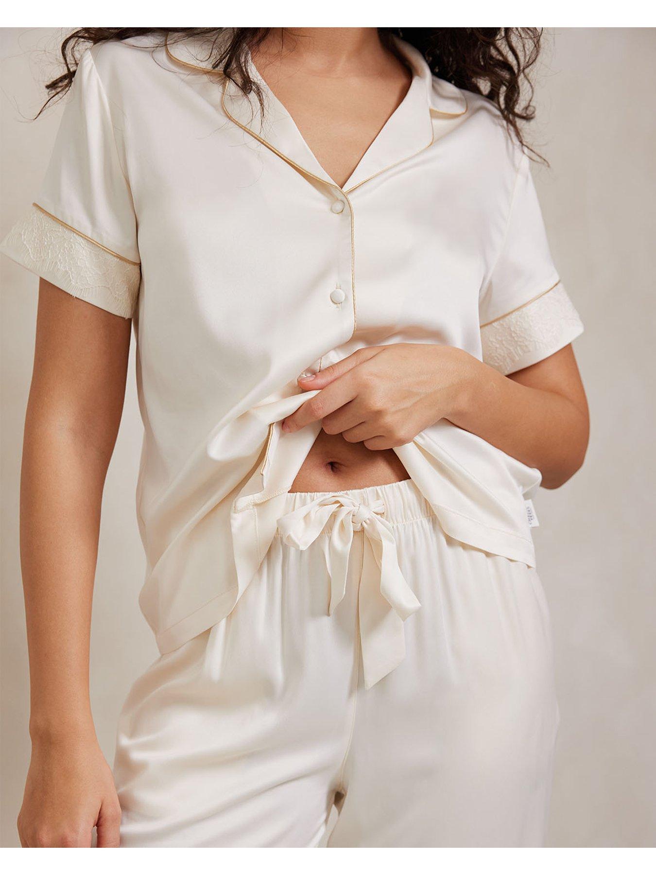 Image 5 of 5 of CHELSEA PEERS Satin Long Pyjama Set - White