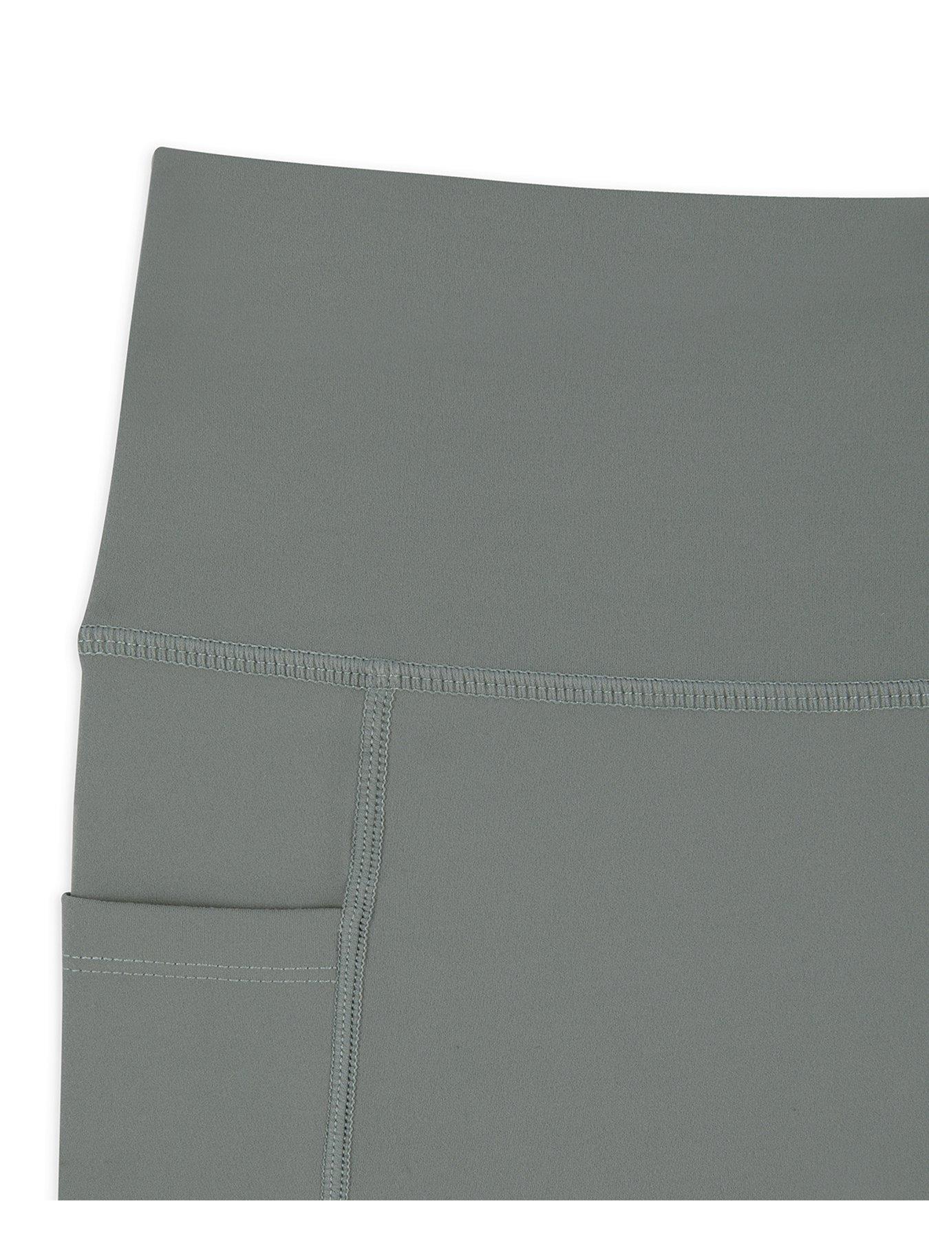 Image 2 of 2 of CHELSEA PEERS Flared Leggings - Plain Dark Grey