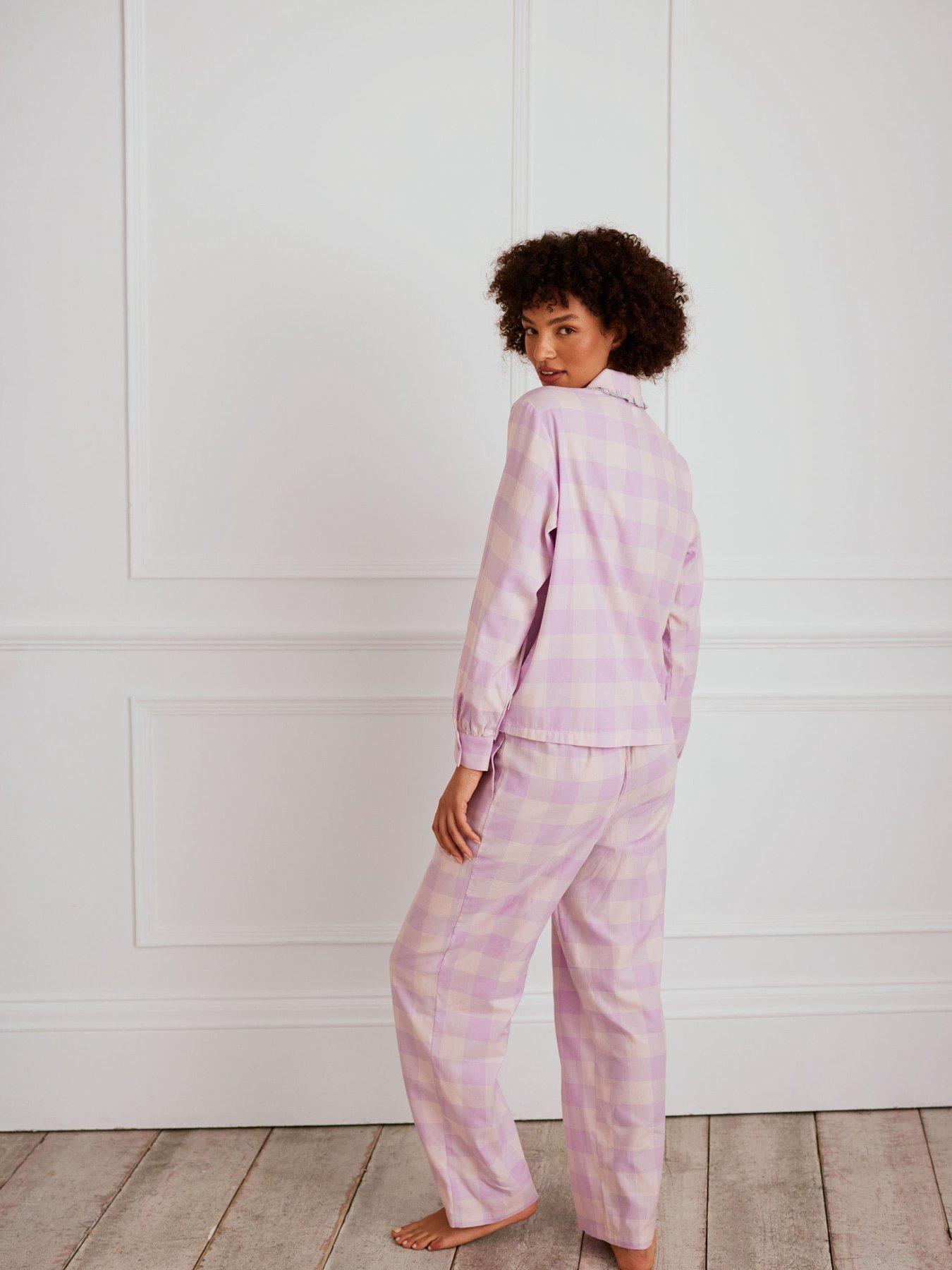 chelsea-peers-chelsea-peers-long-button-up-set-in-woven-organic-cotton-with-ruffle-collar-lilac-ginghamstillFront