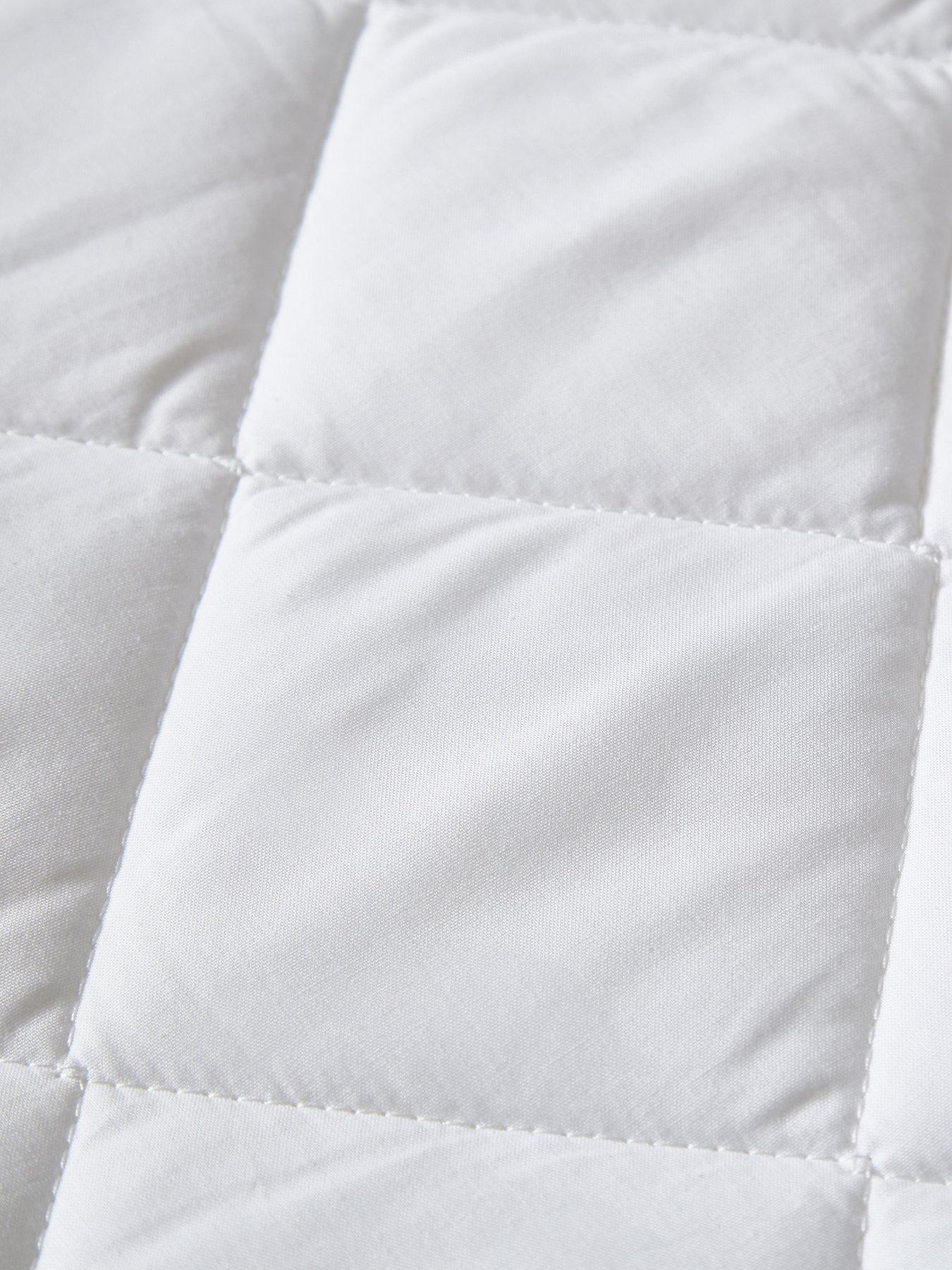 bianca-temperature-controlling-pillow-protector--pairback
