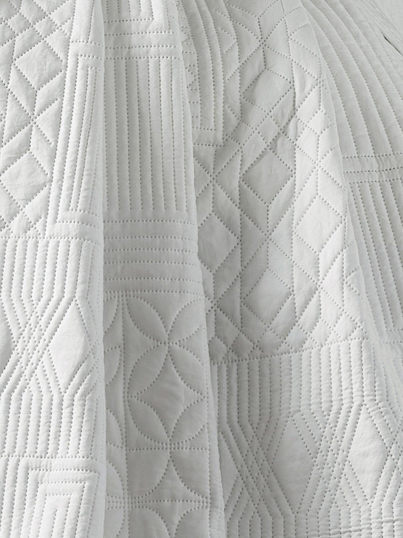 catherine-lansfield-folkstone-geo-bedspread-throw