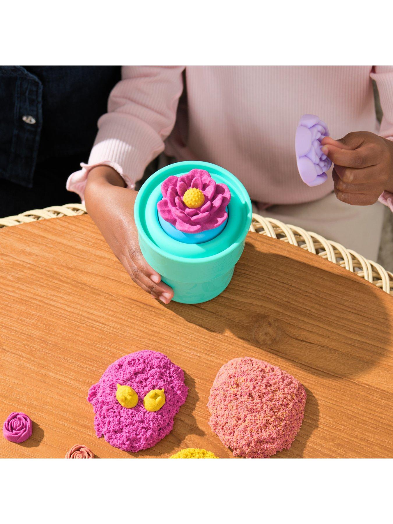 Image 2 of 7 of Kinetic Sand Squishblossom