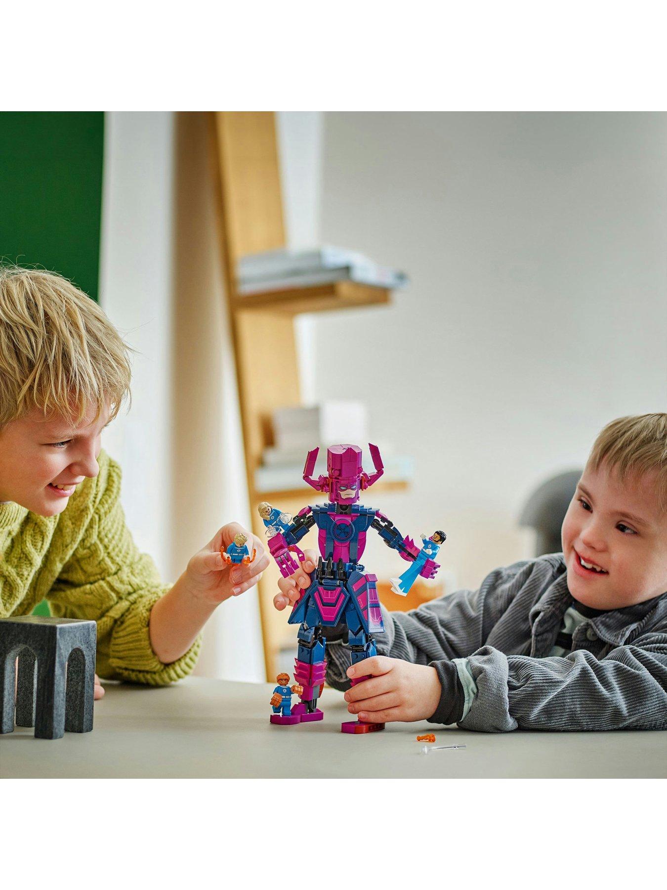 Image 6 of 8 of LEGO Marvel Fantastic Four vs. Galactus Construction Figure 76316