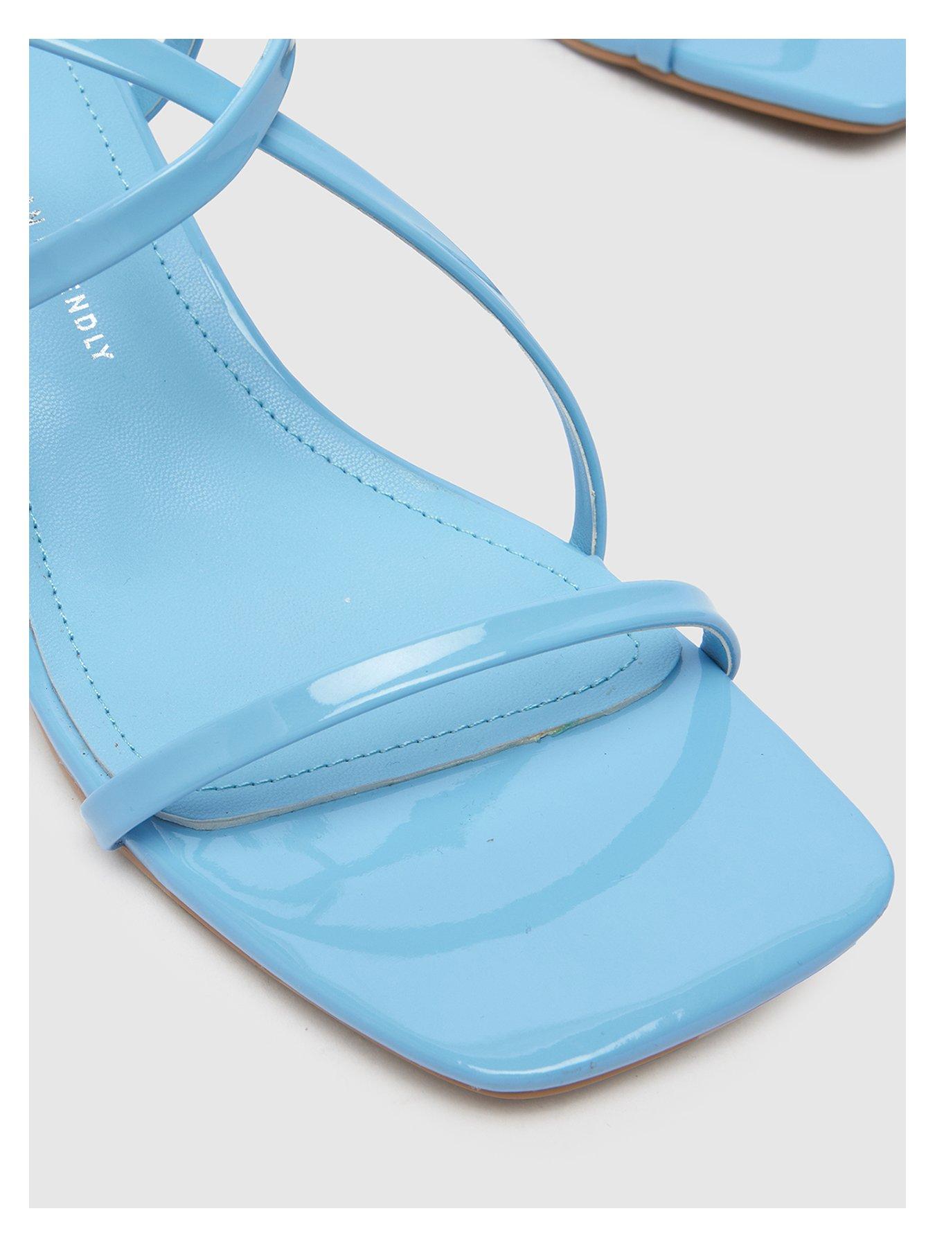 schuh-serenity-strappy-midi-heels-blueoutfit