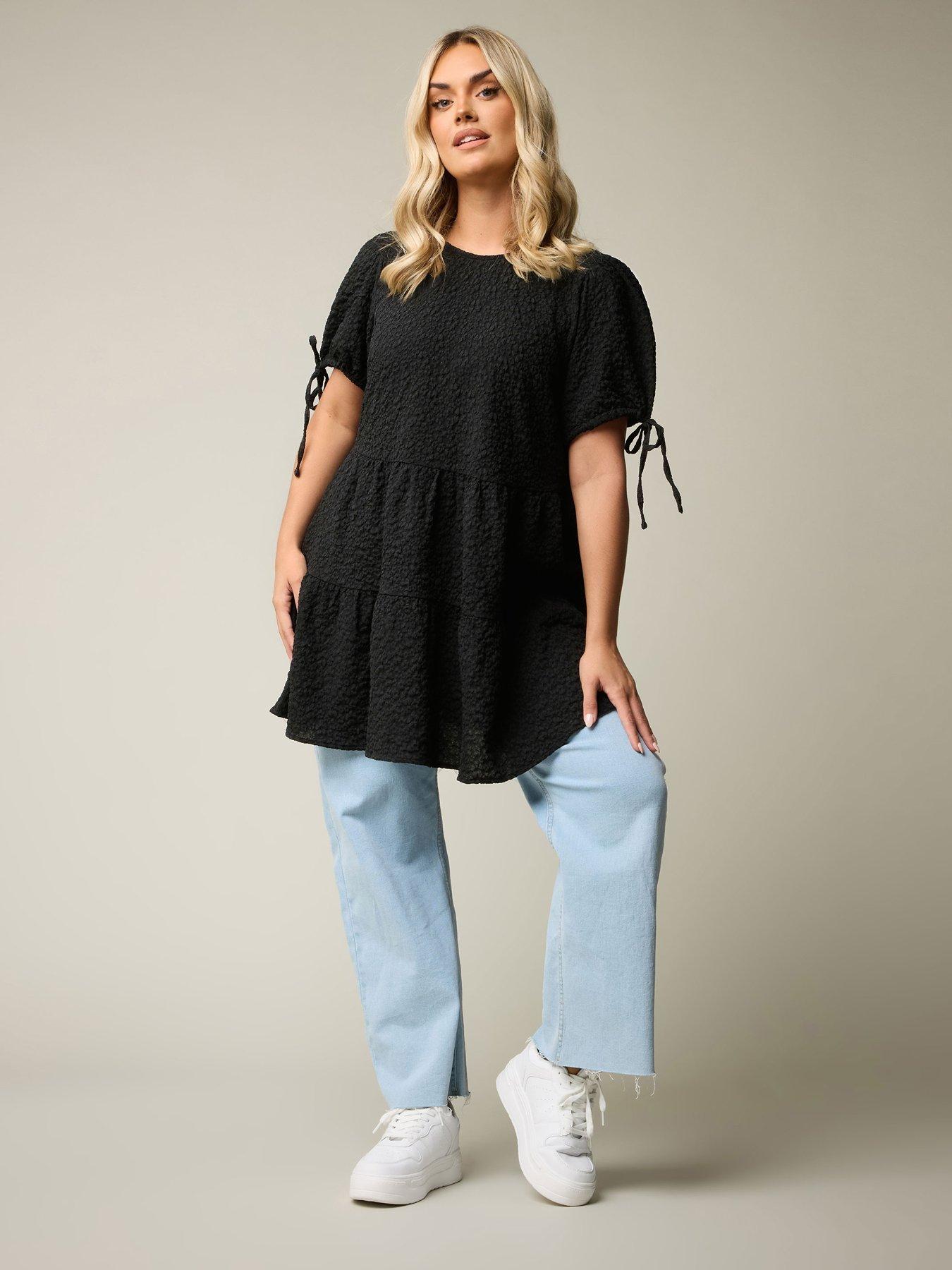 Image 3 of 4 of Yours Textured Ditsy Tiered Smock Top - Black