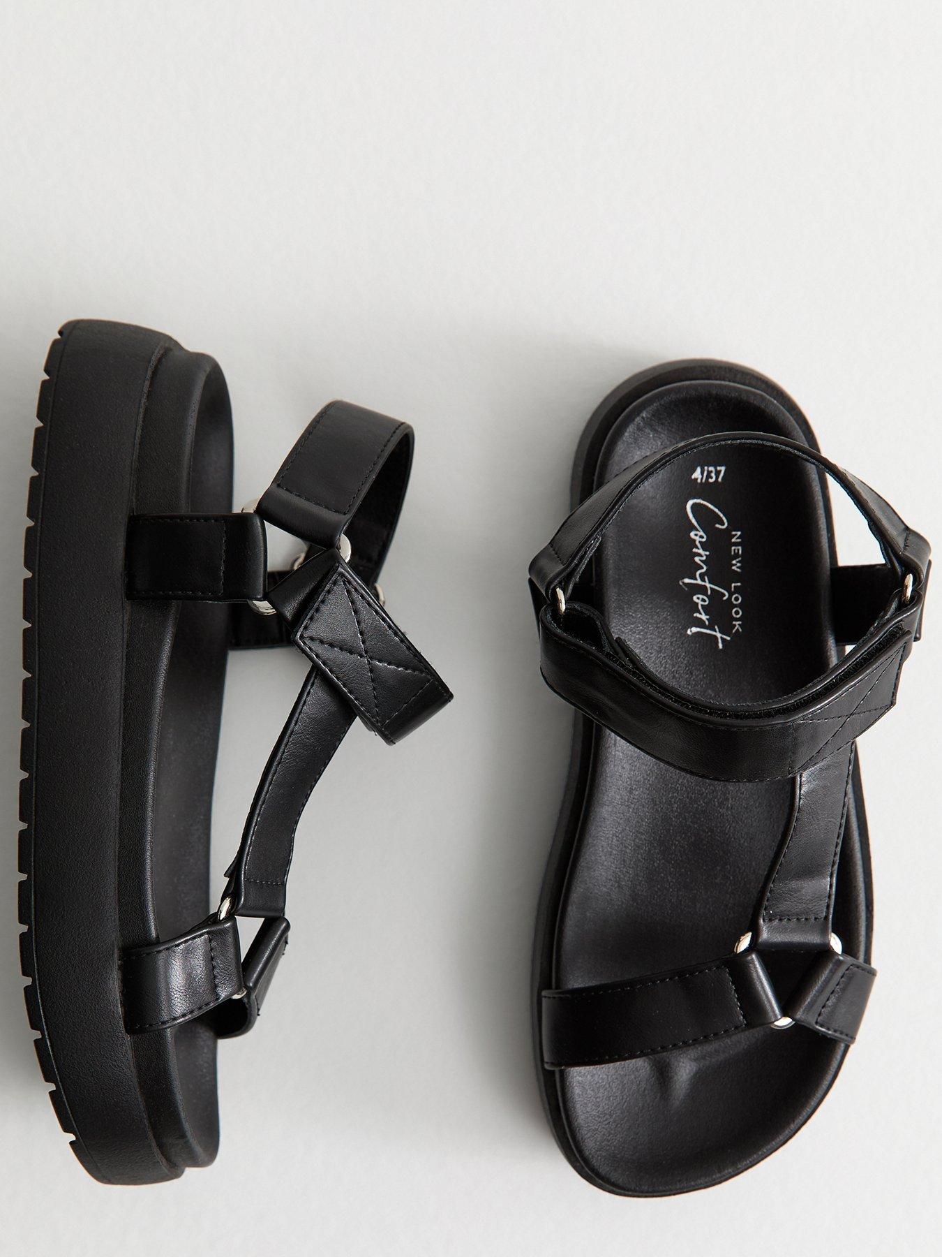 new-look-black-faux-leather-harness-strap-platform-sandalsoutfit