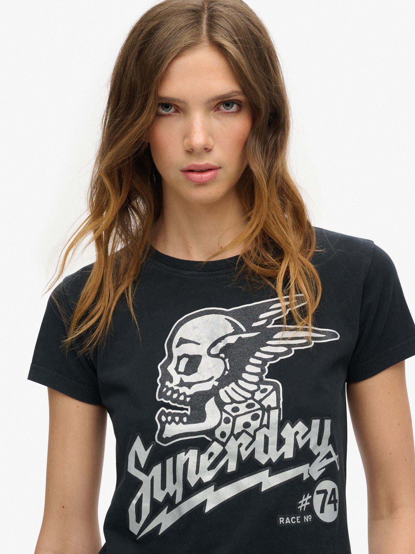 superdry-embellished-poster-fitted-t-shirt--blackoutfit