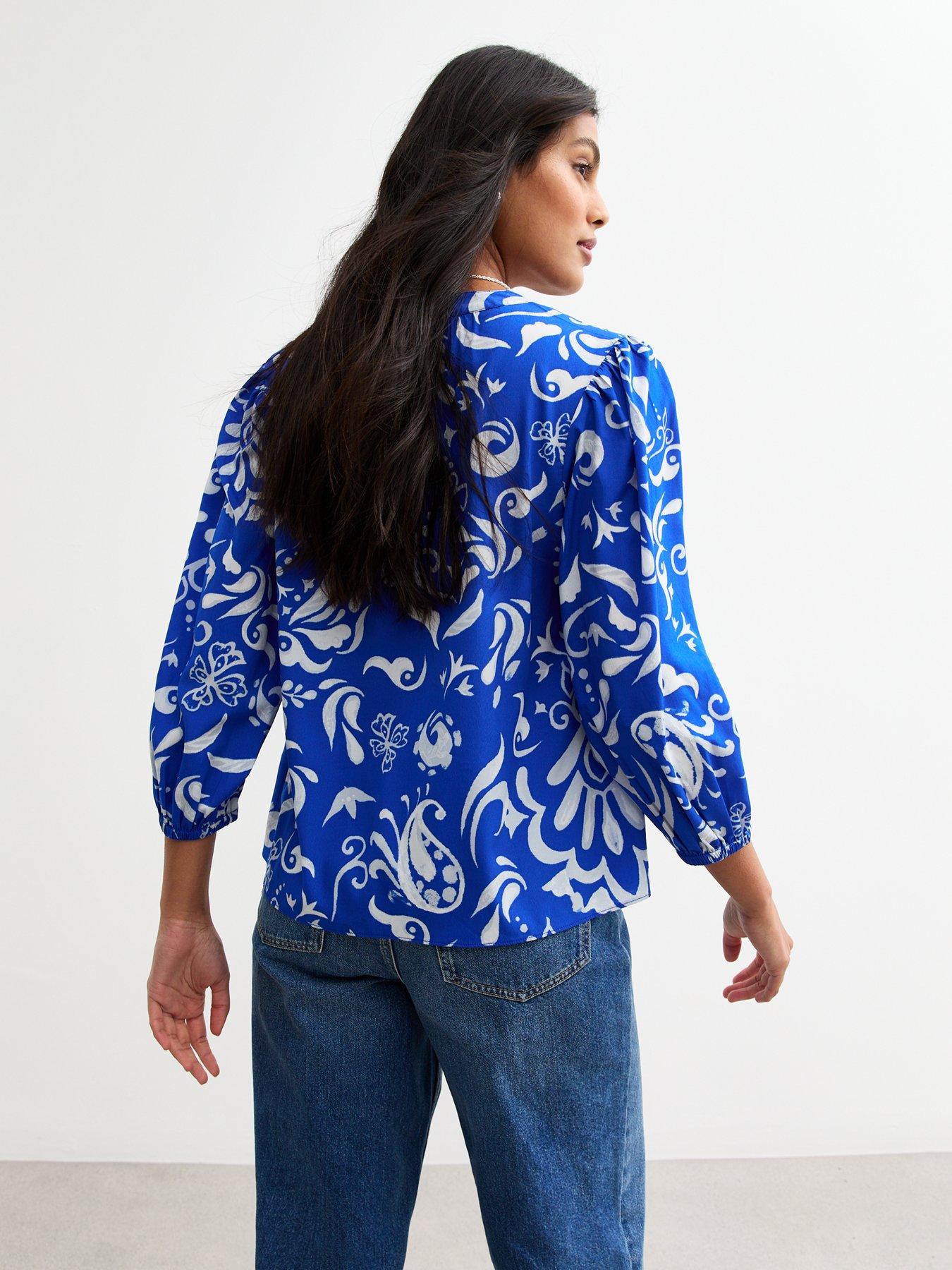 Image 2 of 4 of New Look Blue Pattern Print Top