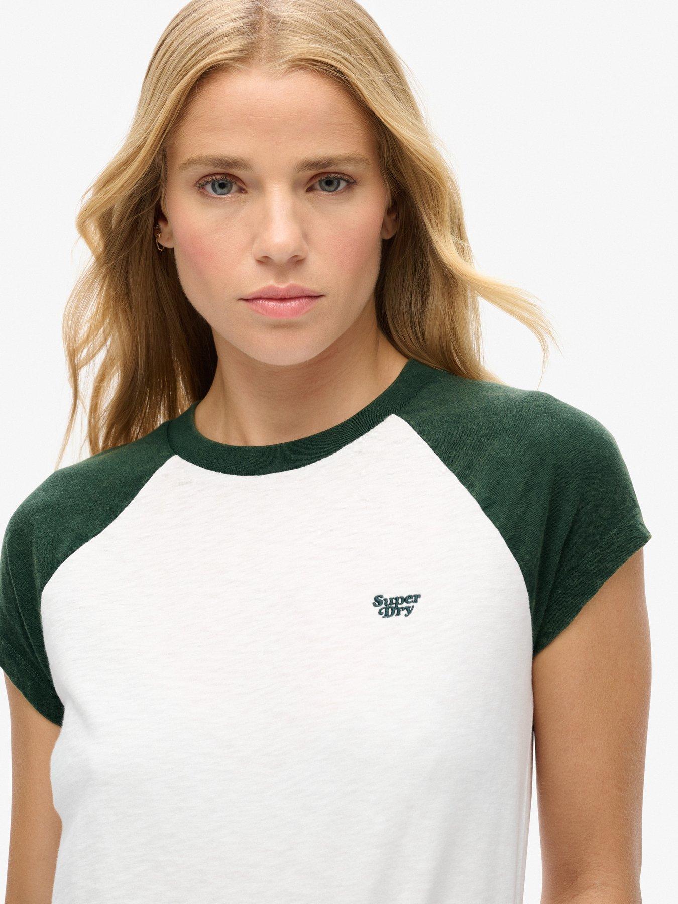 superdry-organic-cotton-essential-logo-raglan-t-shirt-greenoutfit