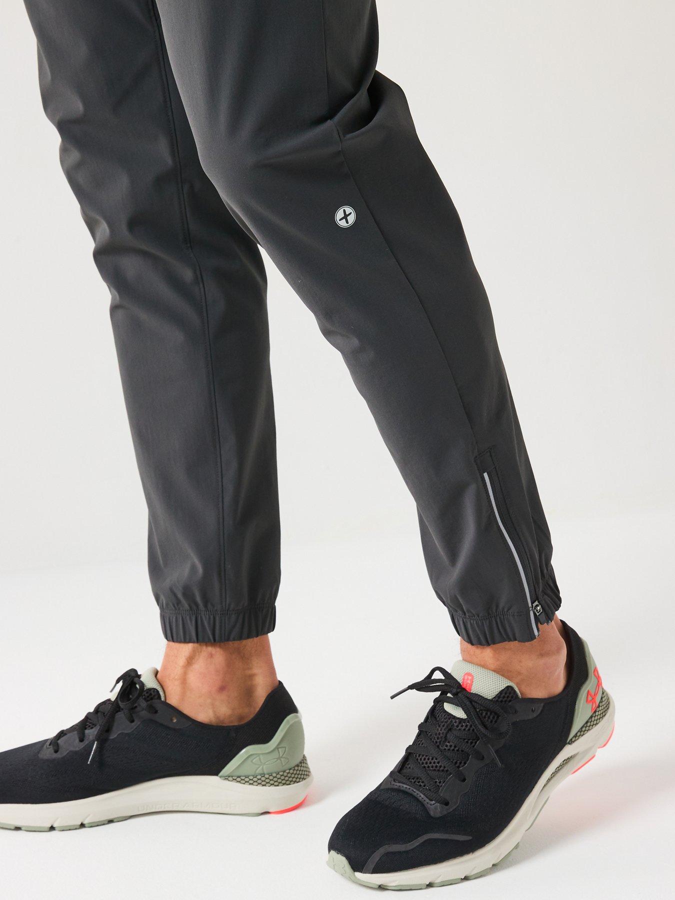 gym-coffee-mens-training-in-motion-jogger-greyoutfit