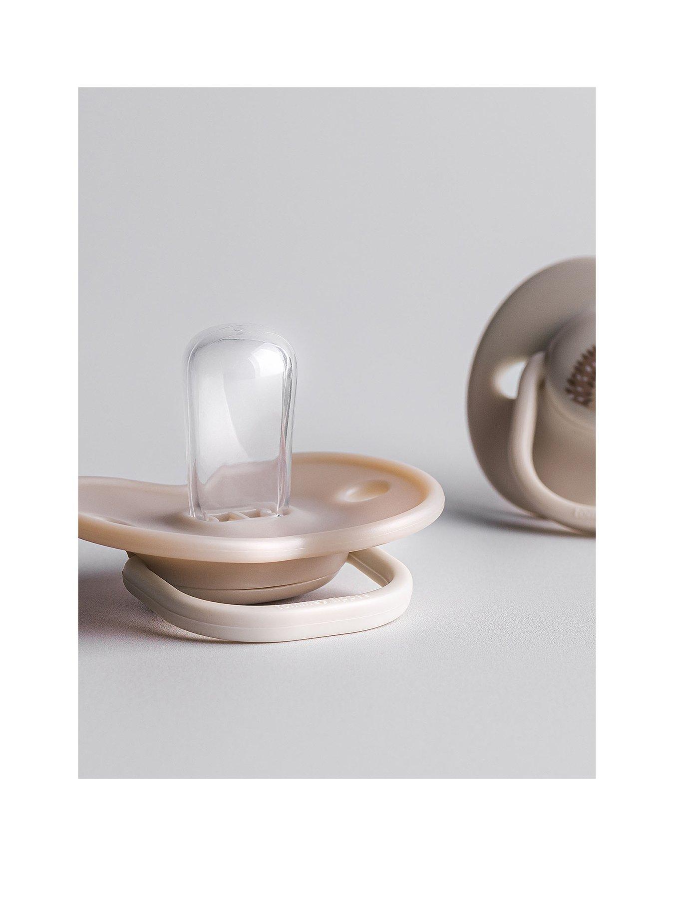 Image 2 of 6 of Tommee Tippee 6X 6-18M Anytime Soothers