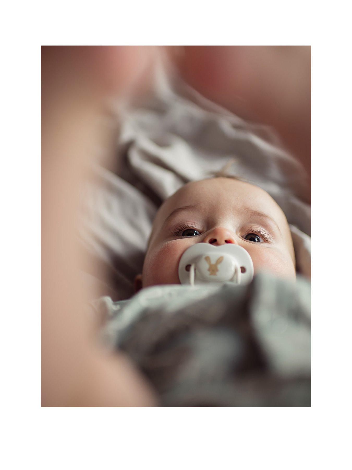 Image 3 of 6 of Tommee Tippee 6X 6-18M Anytime Soothers