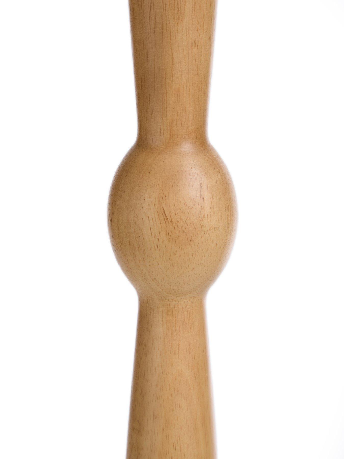 the-very-collection-wooden-floor-lamp-with-brass-baseoutfit