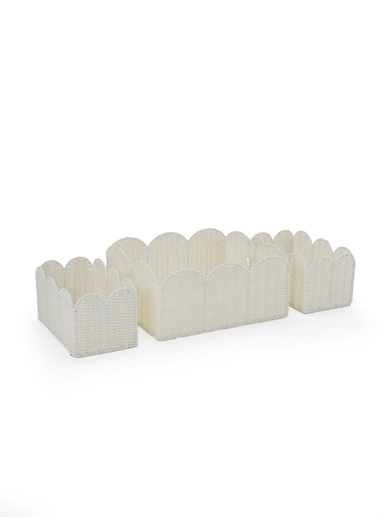 the-very-collection-set-of-3-scallop-storage-basketsoutfit